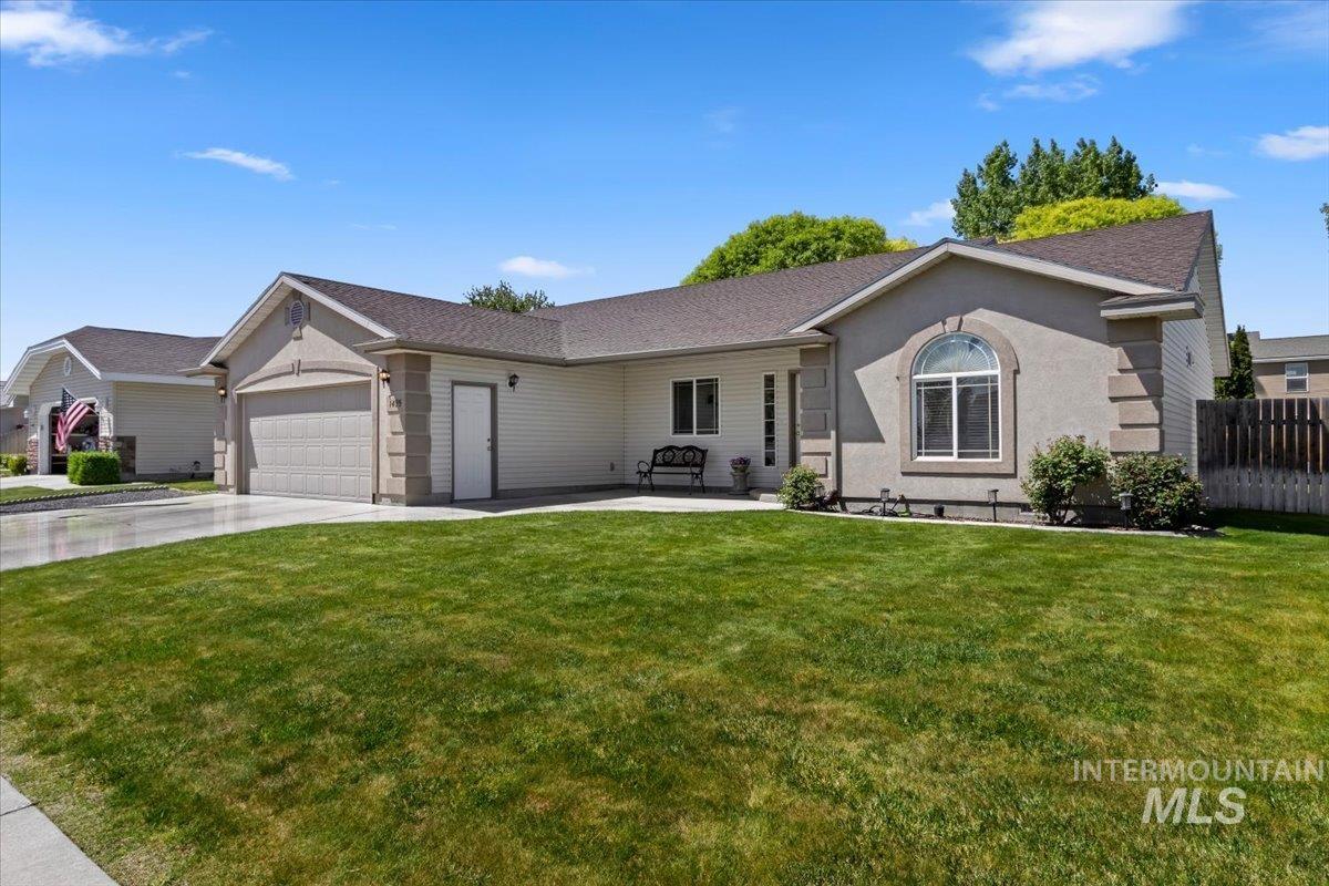 1495 North Pointe Drive, Twin Falls, Idaho 83301, 3 Bedrooms, 2 Bathrooms, Residential For Sale, Price $394,900, 98986599