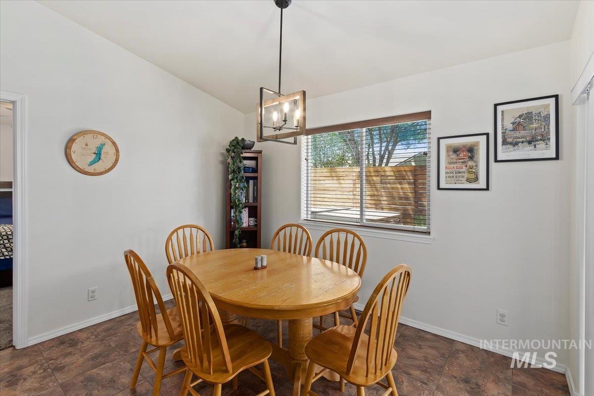 1495 North Pointe Drive, Twin Falls, Idaho 83301, 3 Bedrooms, 2 Bathrooms, Residential For Sale, Price $394,900, 98986599