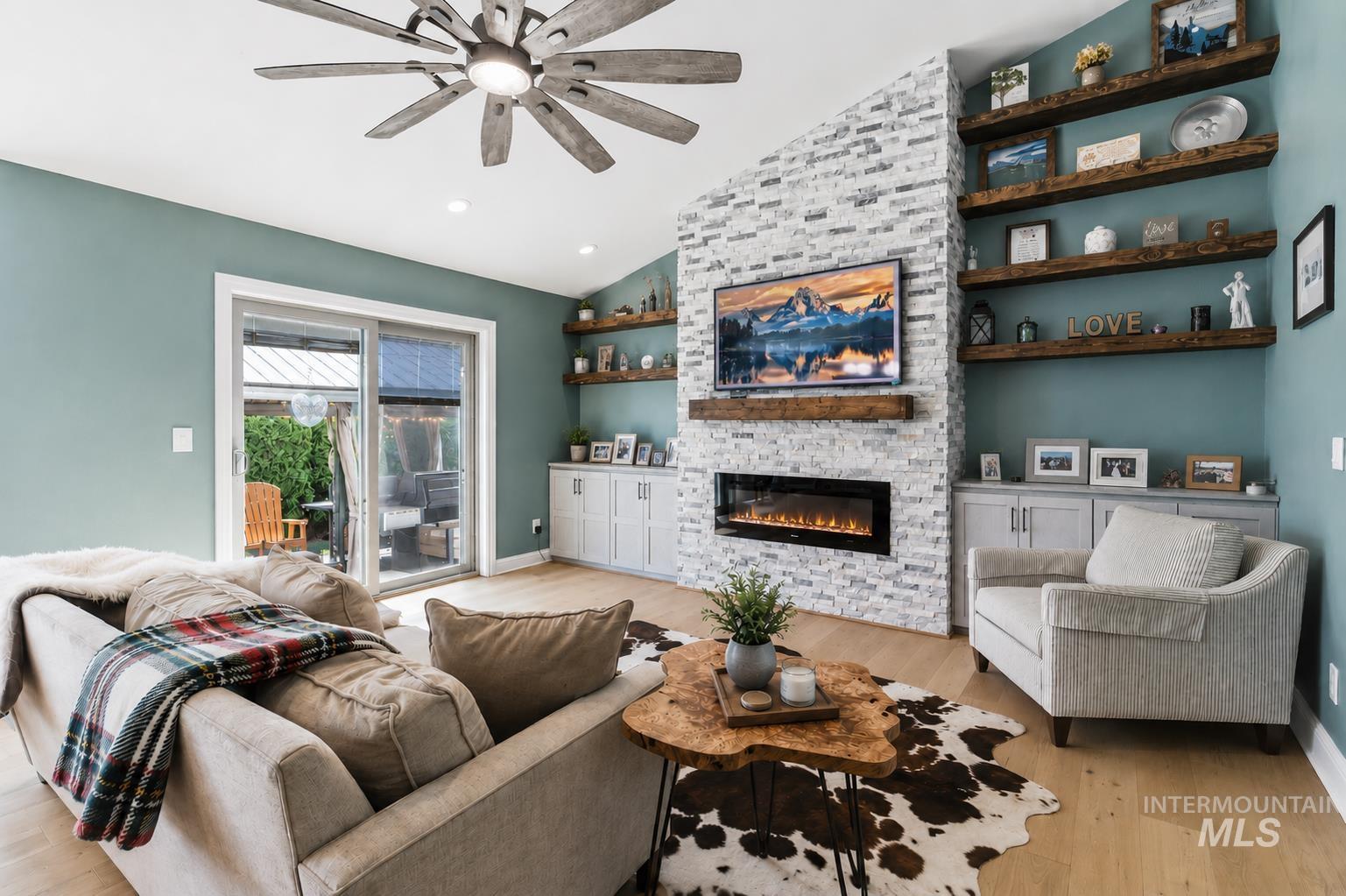 2926 Sunset Strip, Mountain Home, Idaho 83647, 3 Bedrooms, 2 Bathrooms, Residential For Sale, Price $618,900, 98986600