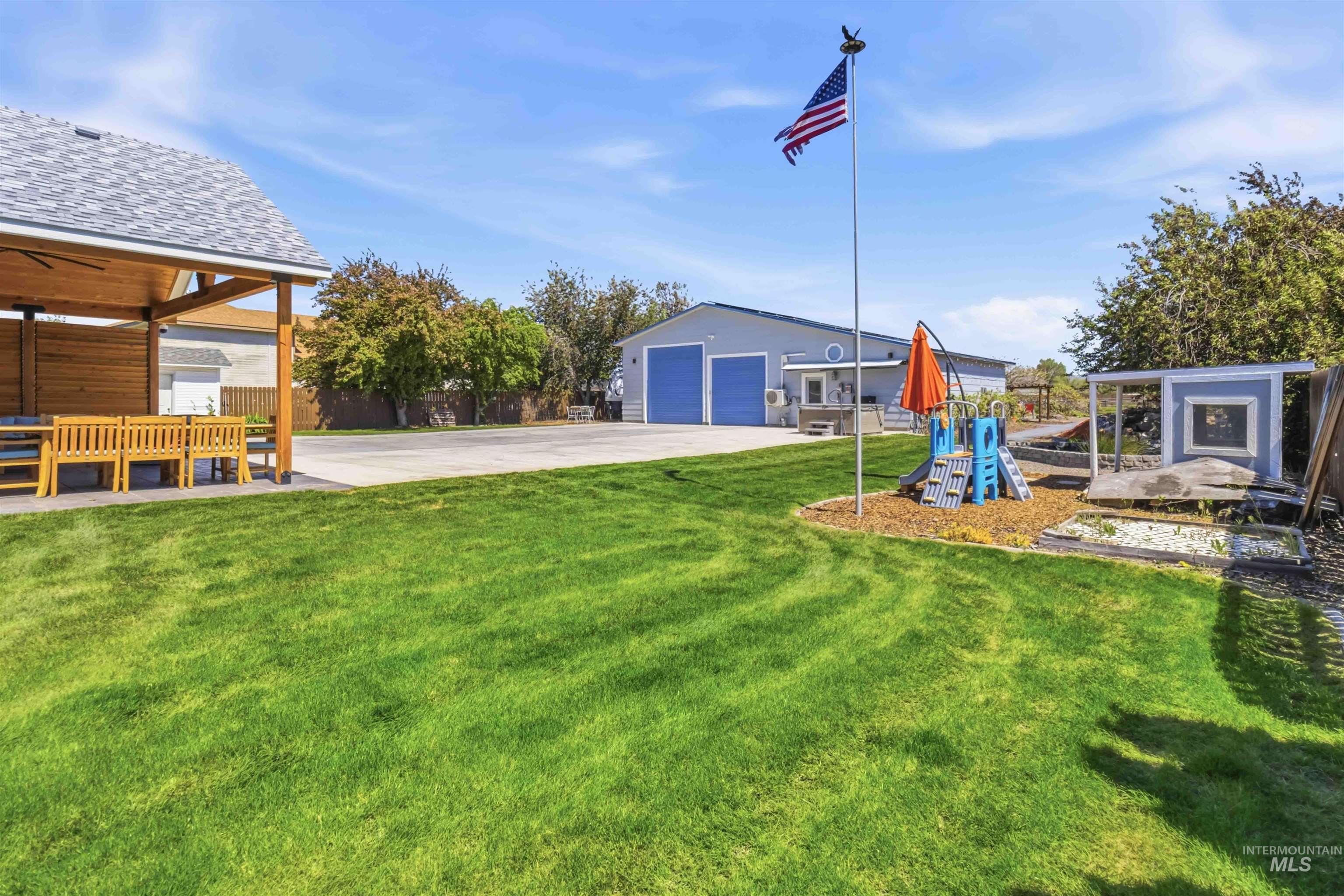2926 Sunset Strip, Mountain Home, Idaho 83647, 3 Bedrooms, 2 Bathrooms, Residential For Sale, Price $618,900, 98986600