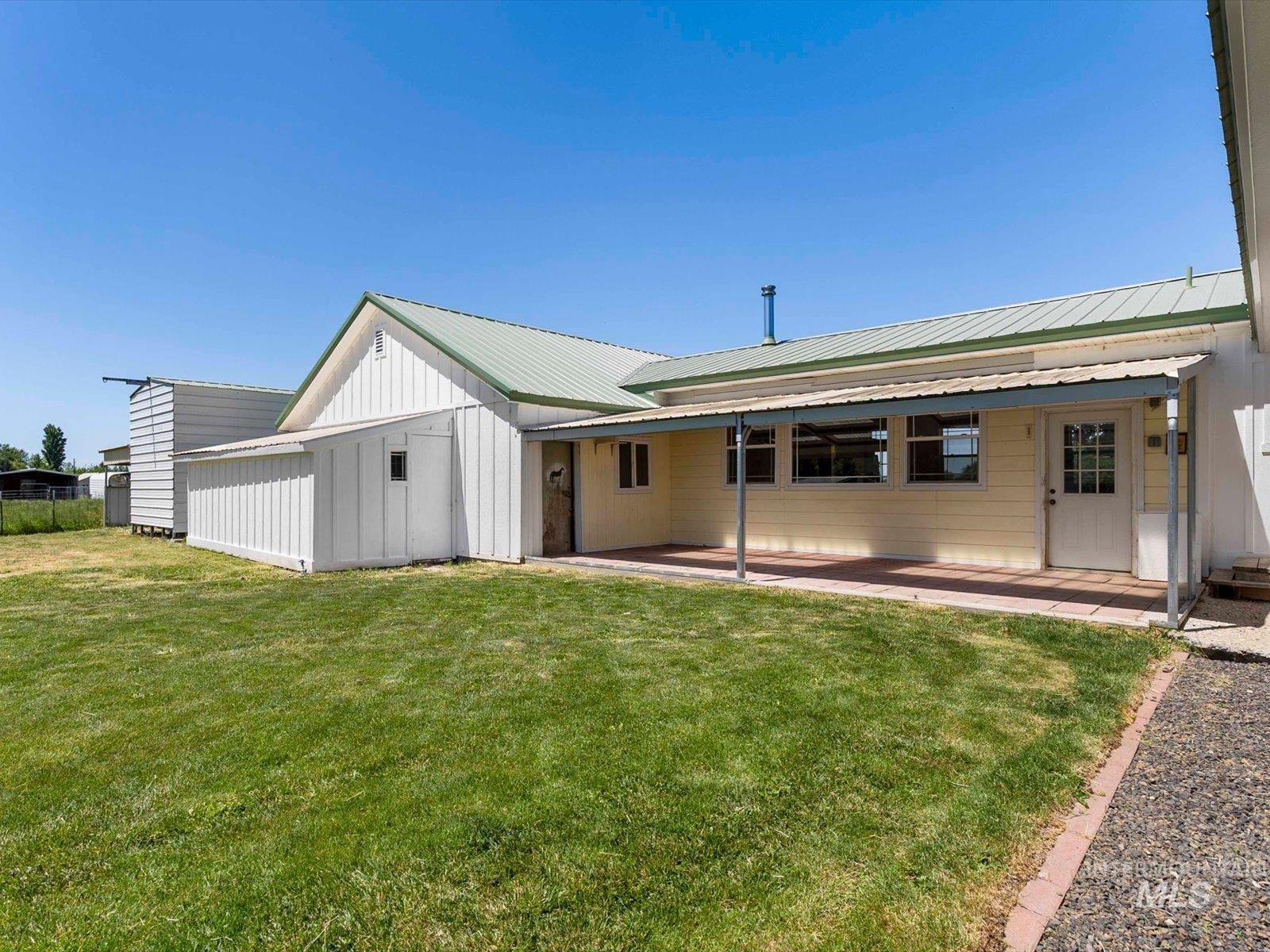 999 E. Sales Yard Rd, Emmett, Idaho 83617, 3 Bedrooms, 2 Bathrooms, Residential For Sale, Price $879,500, 98986602