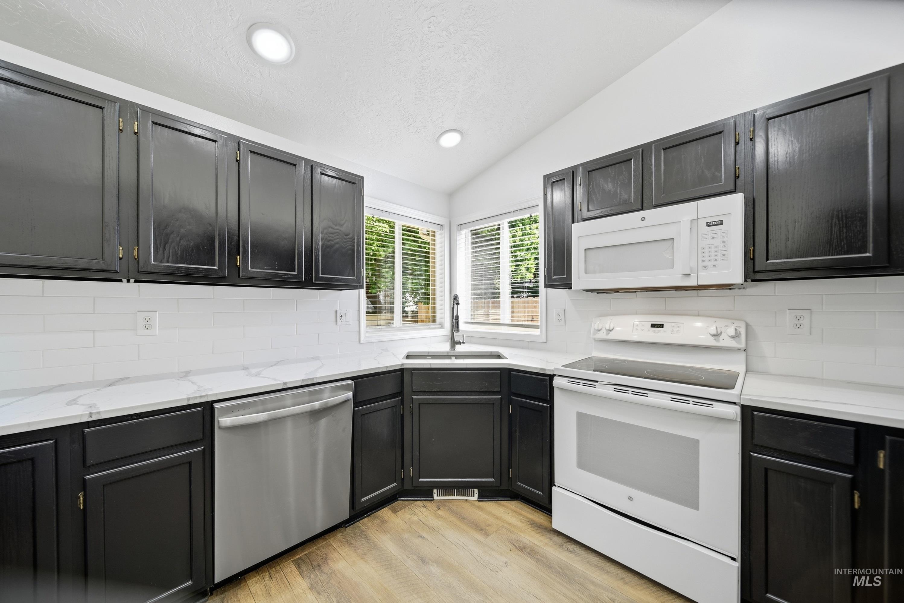4766 N Bruxelles Dr, Boise, Idaho 83704, 4 Bedrooms, 3 Bathrooms, Residential For Sale, Price $520,000, 98986603