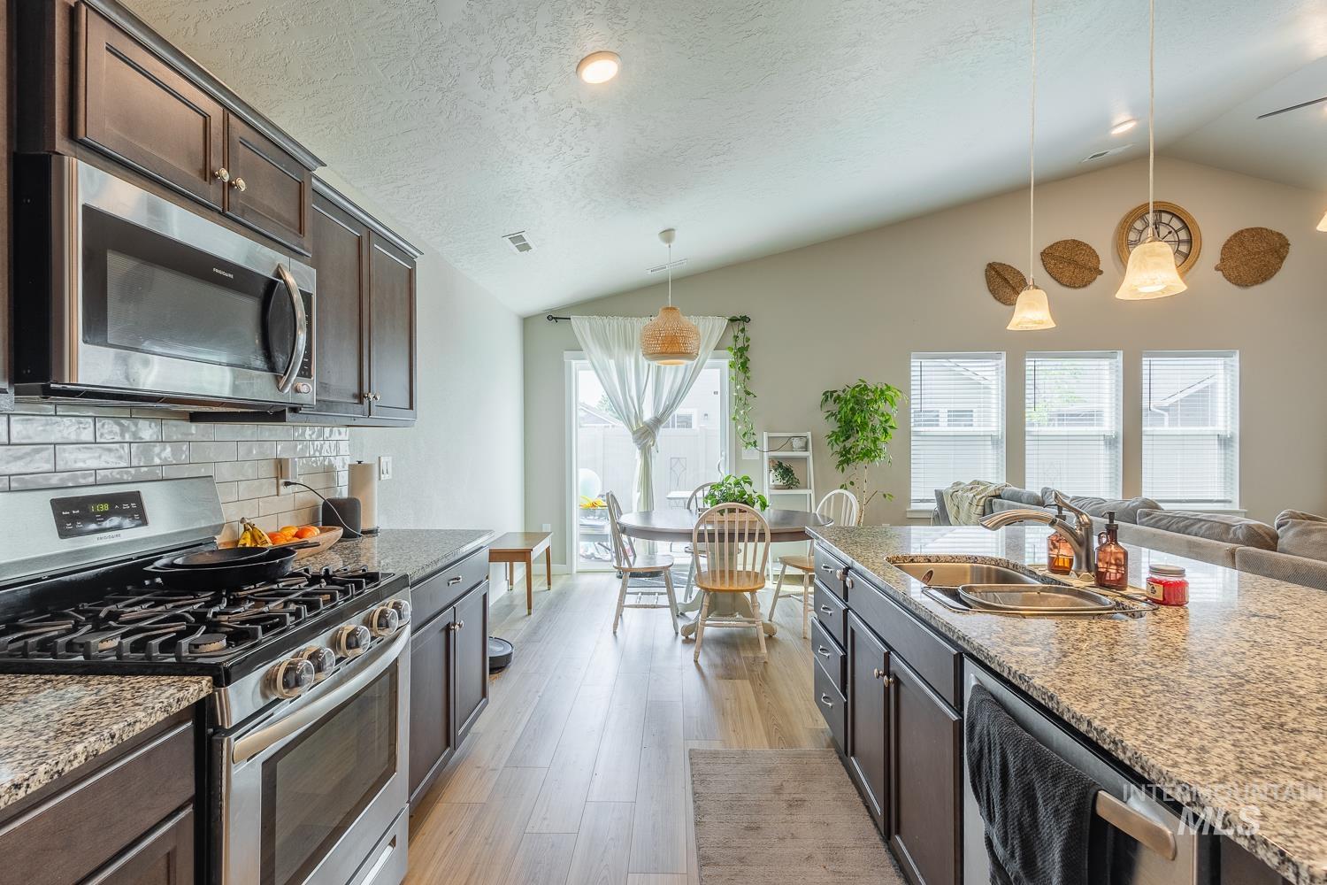 12623 Shadow Peak St., Caldwell, Idaho 83607, 4 Bedrooms, 2 Bathrooms, Residential For Sale, Price $422,000, 98986604