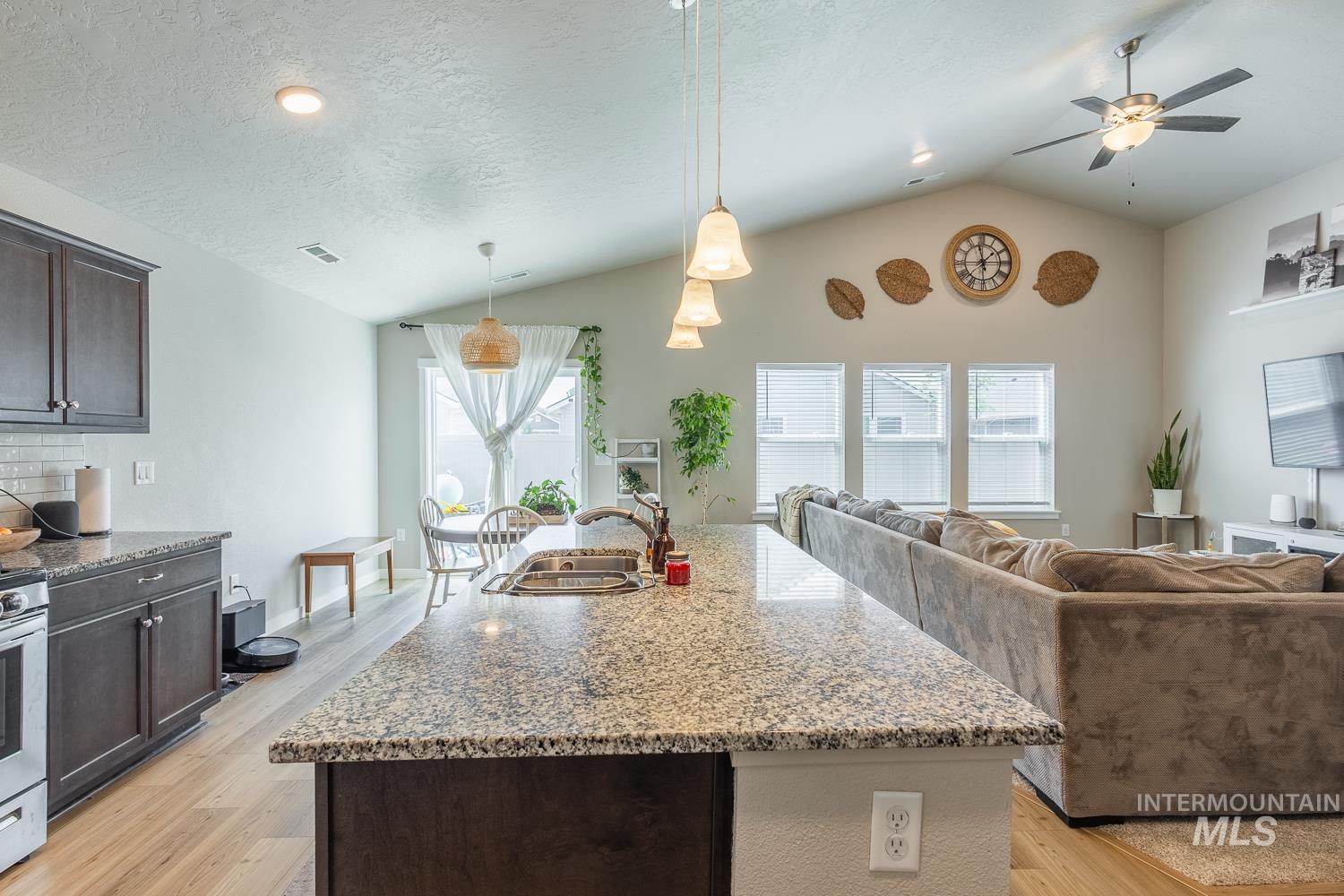 12623 Shadow Peak St., Caldwell, Idaho 83607, 4 Bedrooms, 2 Bathrooms, Residential For Sale, Price $422,000, 98986604