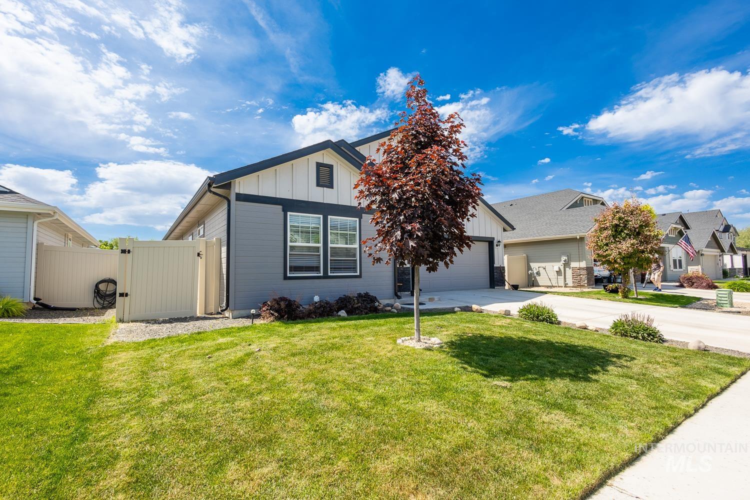 12623 Shadow Peak St., Caldwell, Idaho 83607, 4 Bedrooms, 2 Bathrooms, Residential For Sale, Price $422,000, 98986604