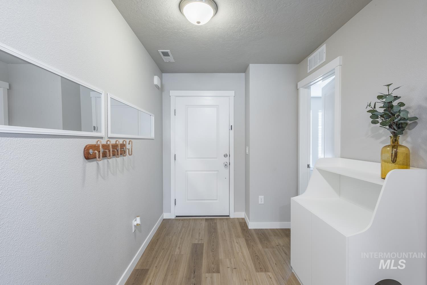 12623 Shadow Peak St., Caldwell, Idaho 83607, 4 Bedrooms, 2 Bathrooms, Residential For Sale, Price $422,000, 98986604