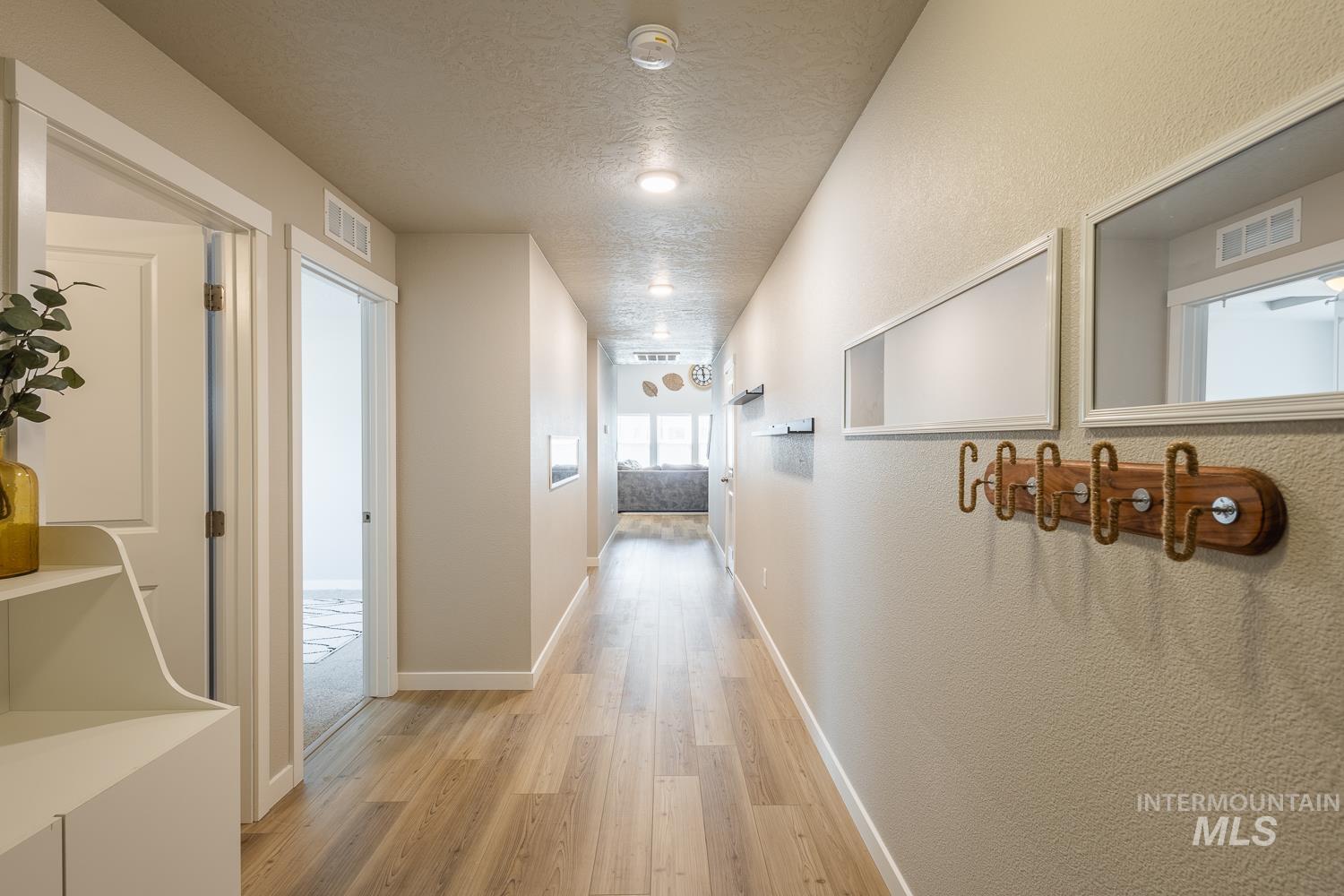 12623 Shadow Peak St., Caldwell, Idaho 83607, 4 Bedrooms, 2 Bathrooms, Residential For Sale, Price $422,000, 98986604