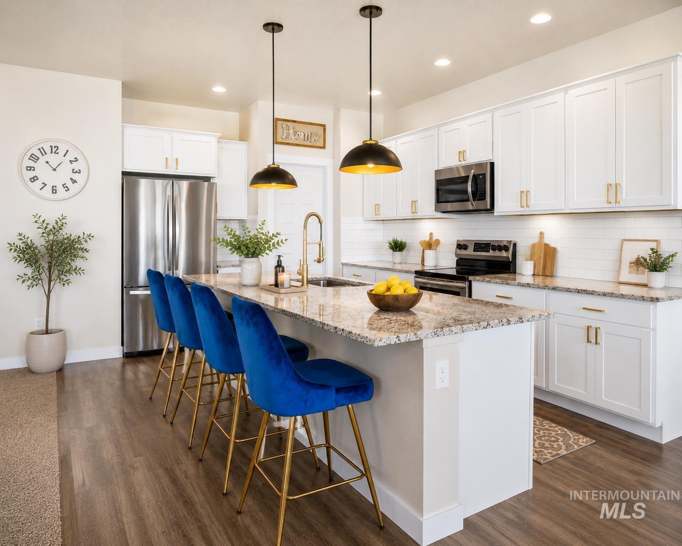 6738 S Memory Way, Meridian, Idaho 83642, 4 Bedrooms, 2 Bathrooms, Residential For Sale, Price $478,900, 98986605