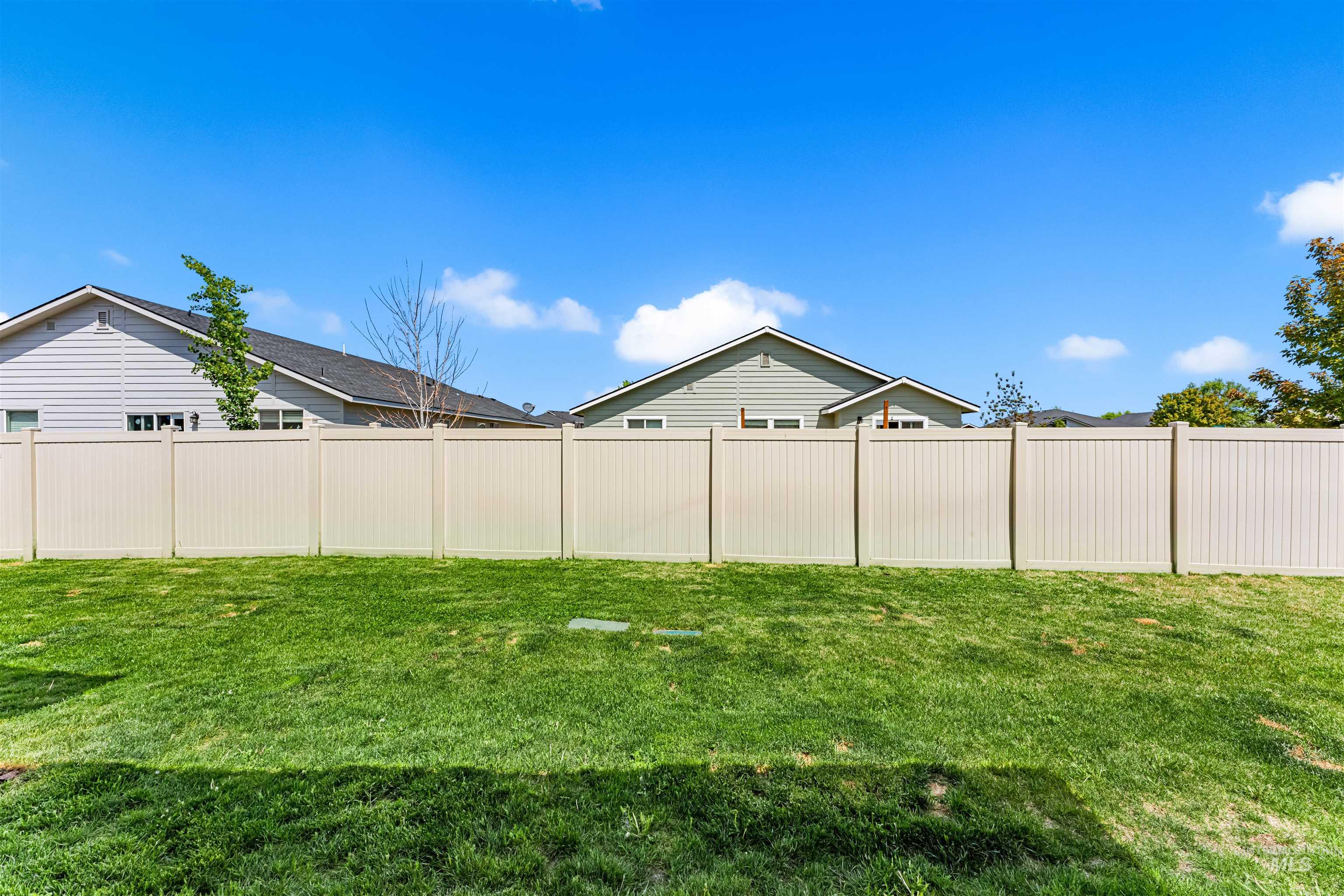 6738 S Memory Way, Meridian, Idaho 83642, 4 Bedrooms, 2 Bathrooms, Residential For Sale, Price $478,900, 98986605