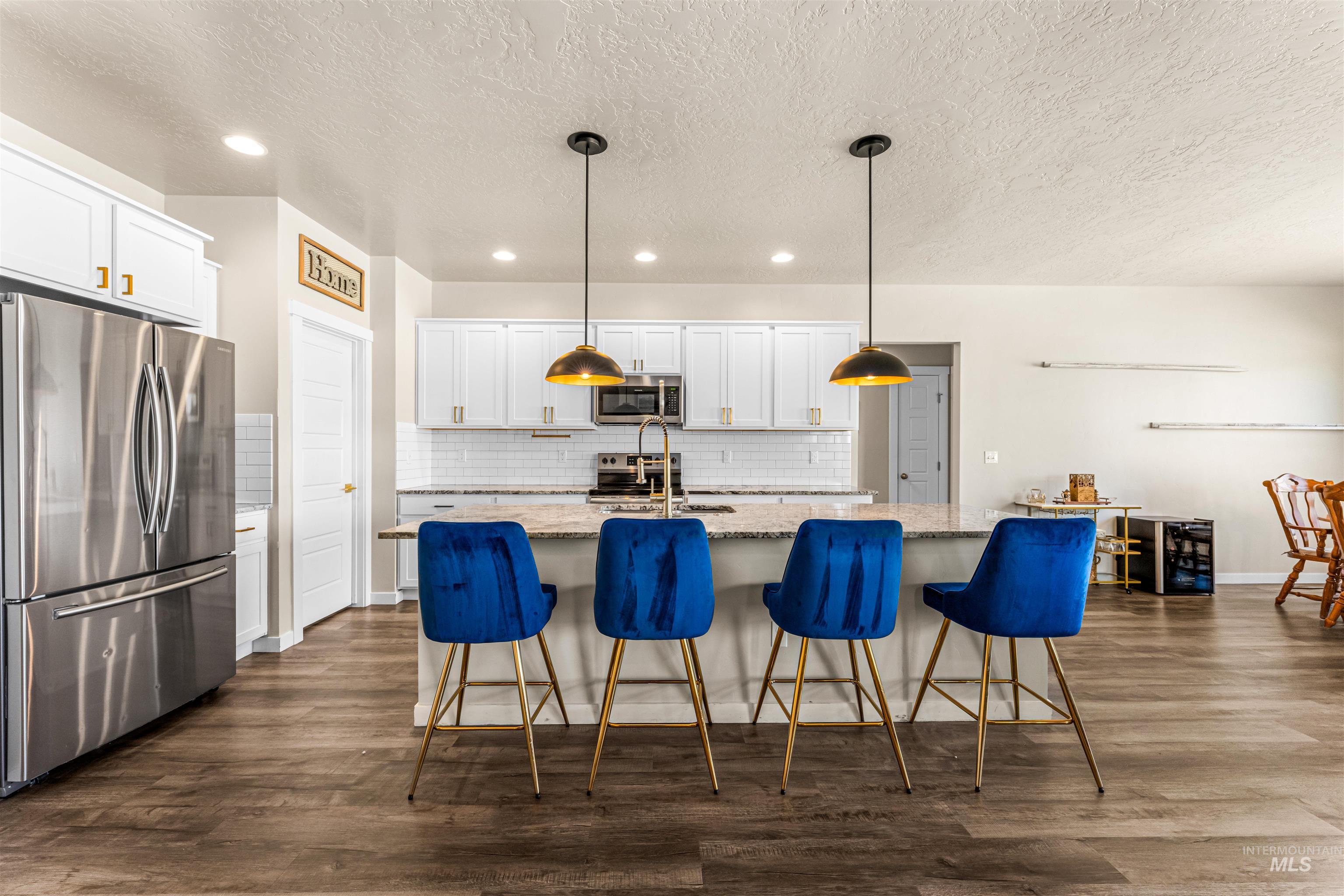 6738 S Memory Way, Meridian, Idaho 83642, 4 Bedrooms, 2 Bathrooms, Residential For Sale, Price $478,900, 98986605