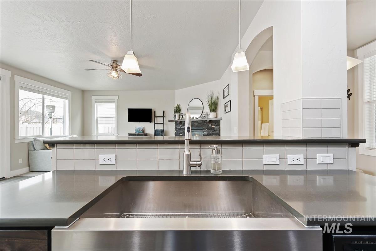 9430 S Updale Ave, Kuna, Idaho 83634, 4 Bedrooms, 3 Bathrooms, Residential For Sale, Price $519,000, 98986607