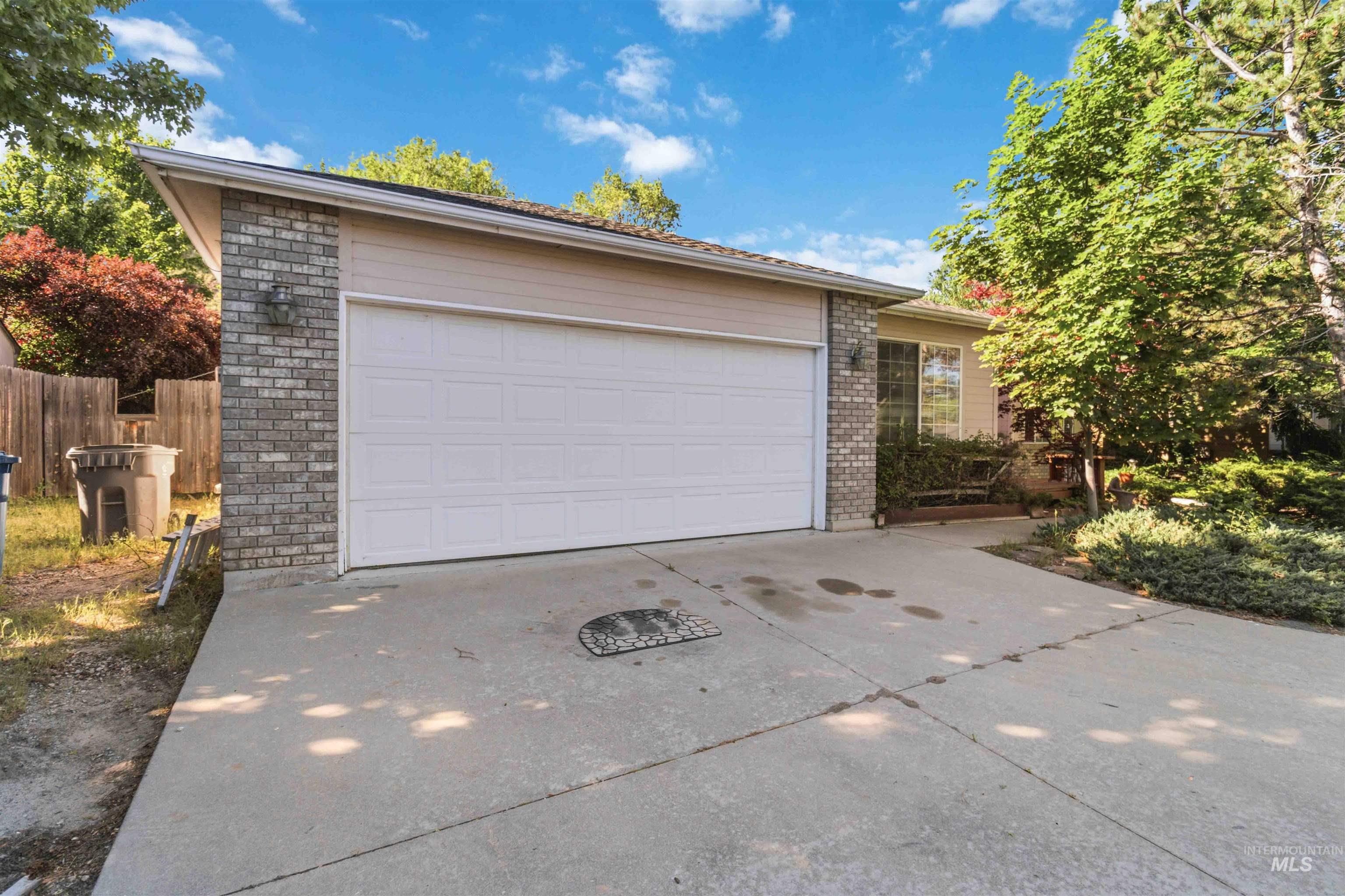 6482 S Lodgepole Pl, Boise, Idaho 83716, 4 Bedrooms, 2 Bathrooms, Residential For Sale, Price $530,000, 98986608