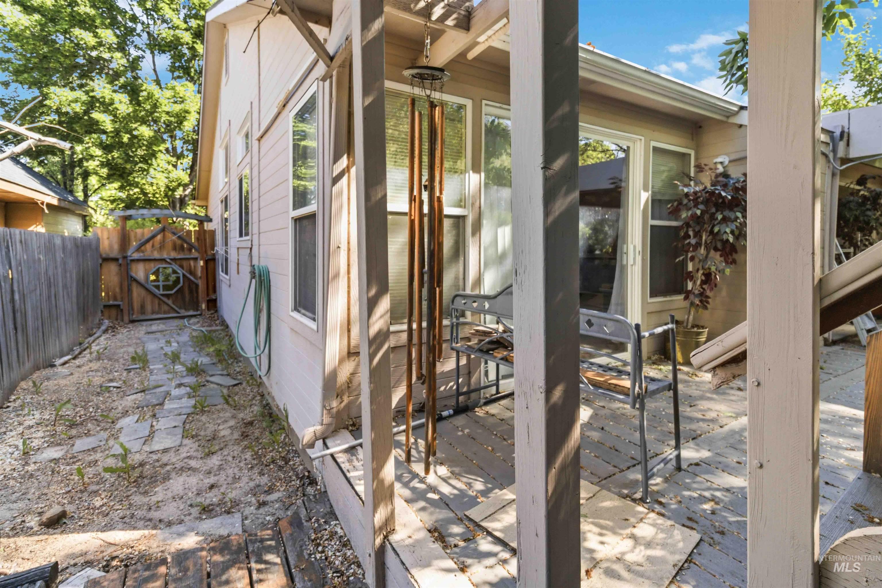 6482 S Lodgepole Pl, Boise, Idaho 83716, 4 Bedrooms, 2 Bathrooms, Residential For Sale, Price $530,000, 98986608