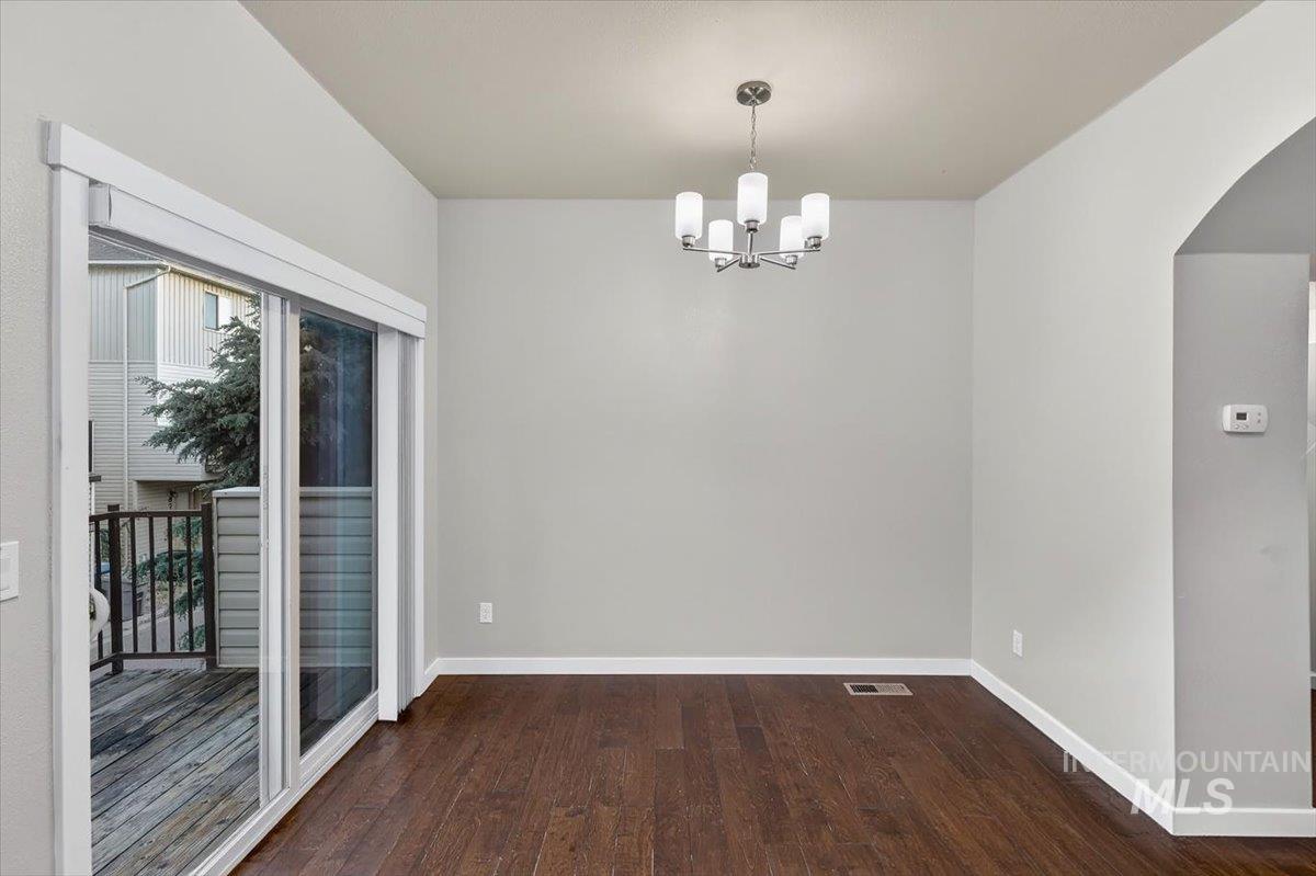 8704 W Pine Valley Ln, Boise, Idaho 83709, 3 Bedrooms, 2.5 Bathrooms, Residential For Sale, Price $345,900, 98986611