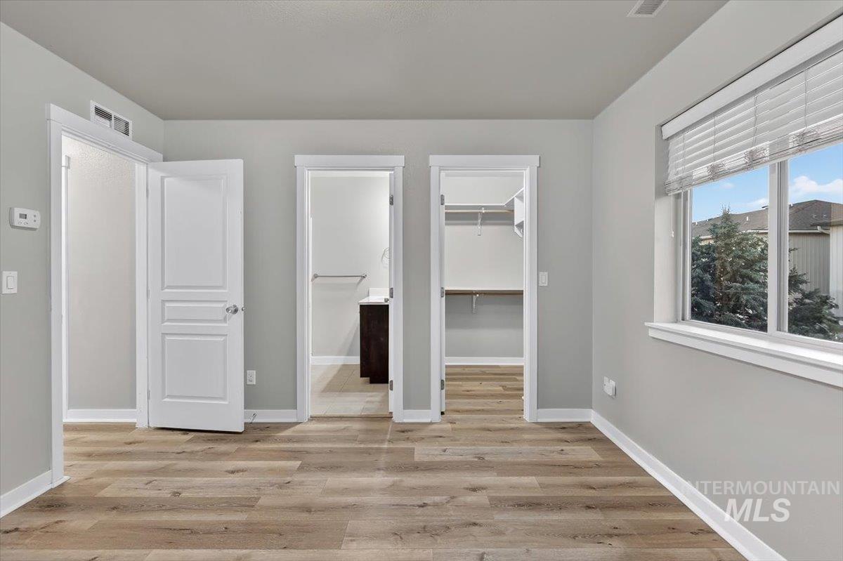 8704 W Pine Valley Ln, Boise, Idaho 83709, 3 Bedrooms, 2.5 Bathrooms, Residential For Sale, Price $345,900, 98986611