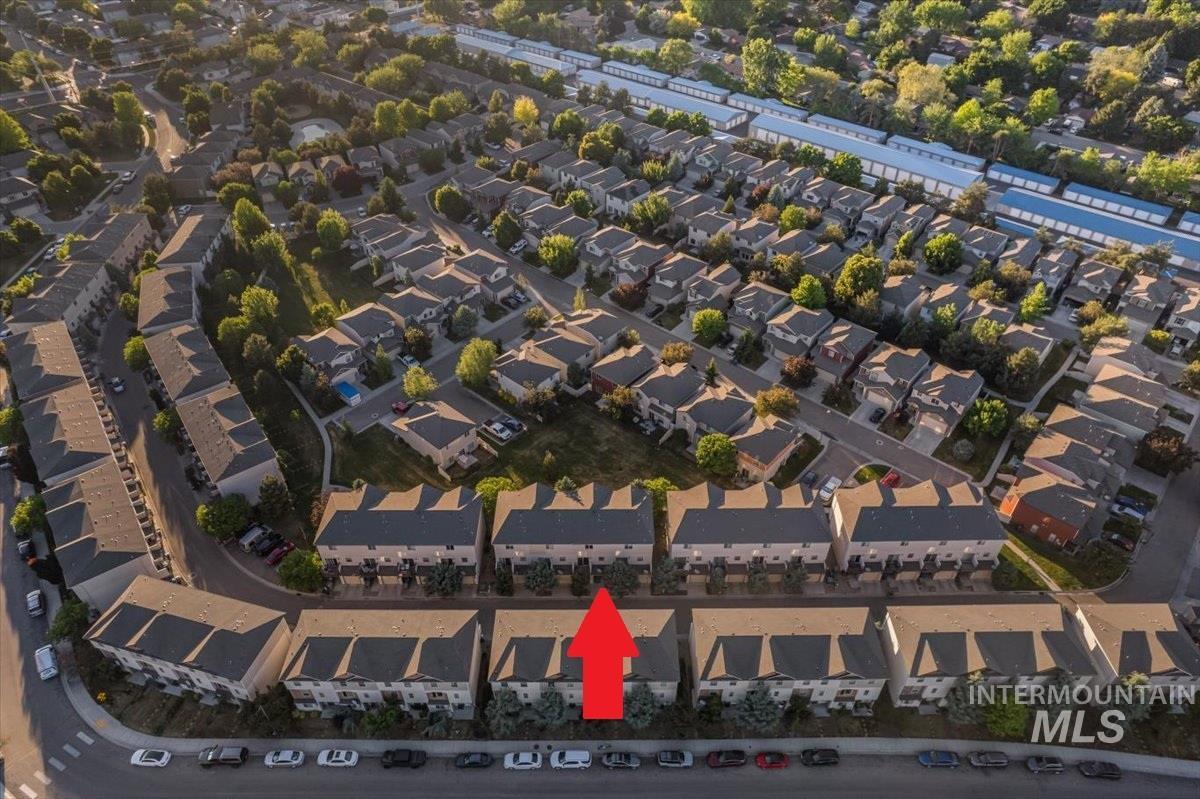 8704 W Pine Valley Ln, Boise, Idaho 83709, 3 Bedrooms, 2.5 Bathrooms, Residential For Sale, Price $345,900, 98986611