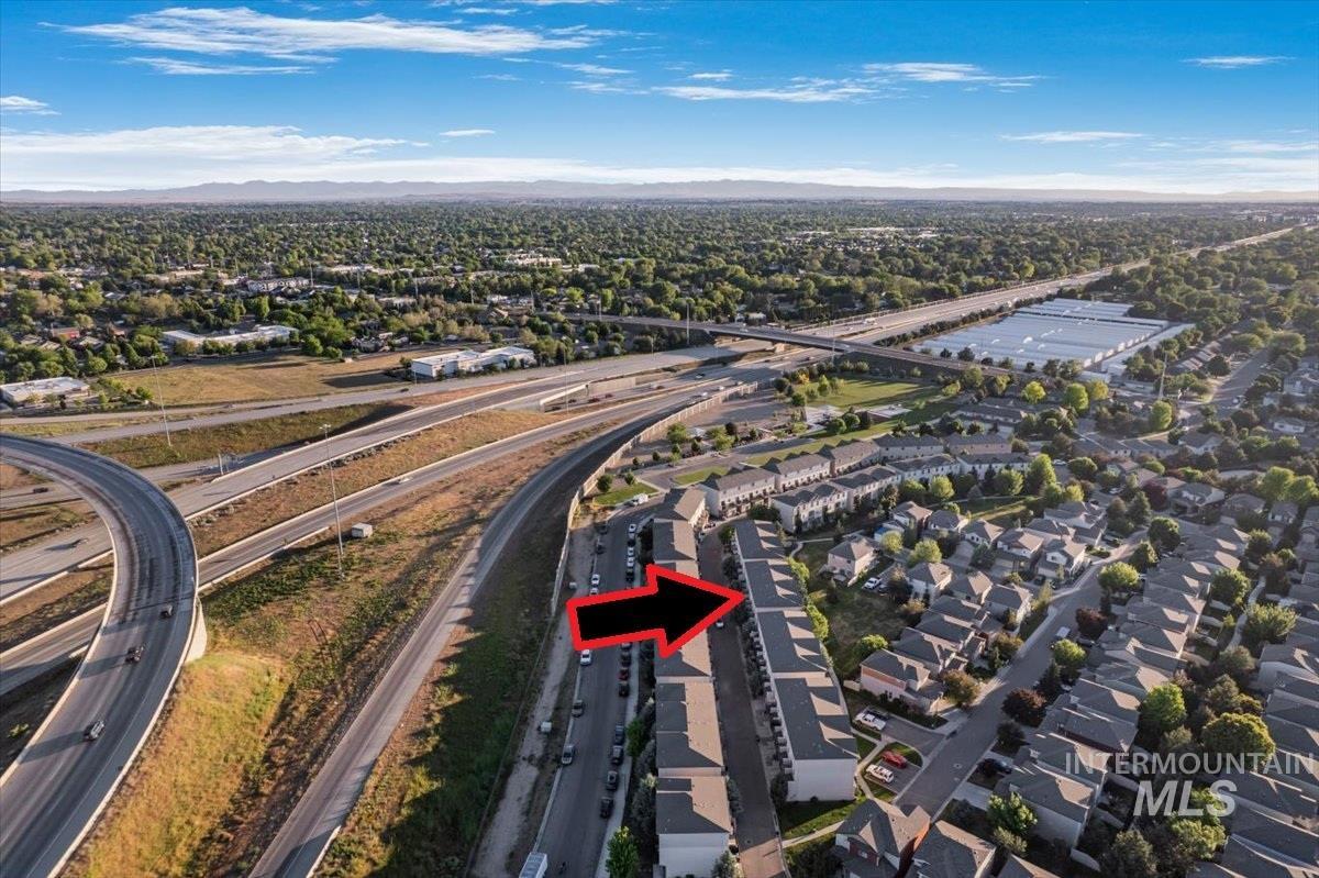 8704 W Pine Valley Ln, Boise, Idaho 83709, 3 Bedrooms, 2.5 Bathrooms, Residential For Sale, Price $345,900, 98986611