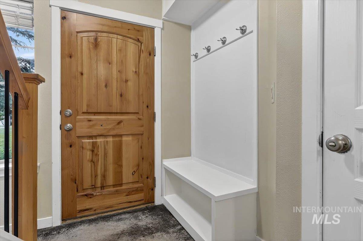 8704 W Pine Valley Ln, Boise, Idaho 83709, 3 Bedrooms, 2.5 Bathrooms, Residential For Sale, Price $345,900, 98986611
