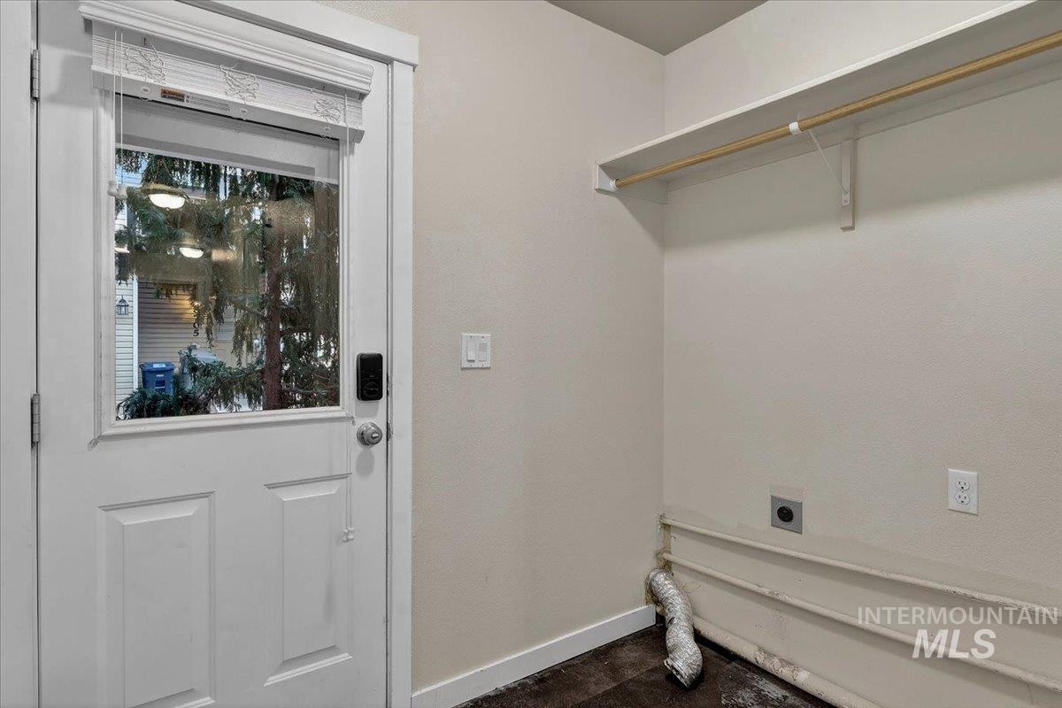 8704 W Pine Valley Ln, Boise, Idaho 83709, 3 Bedrooms, 2.5 Bathrooms, Residential For Sale, Price $345,900, 98986611