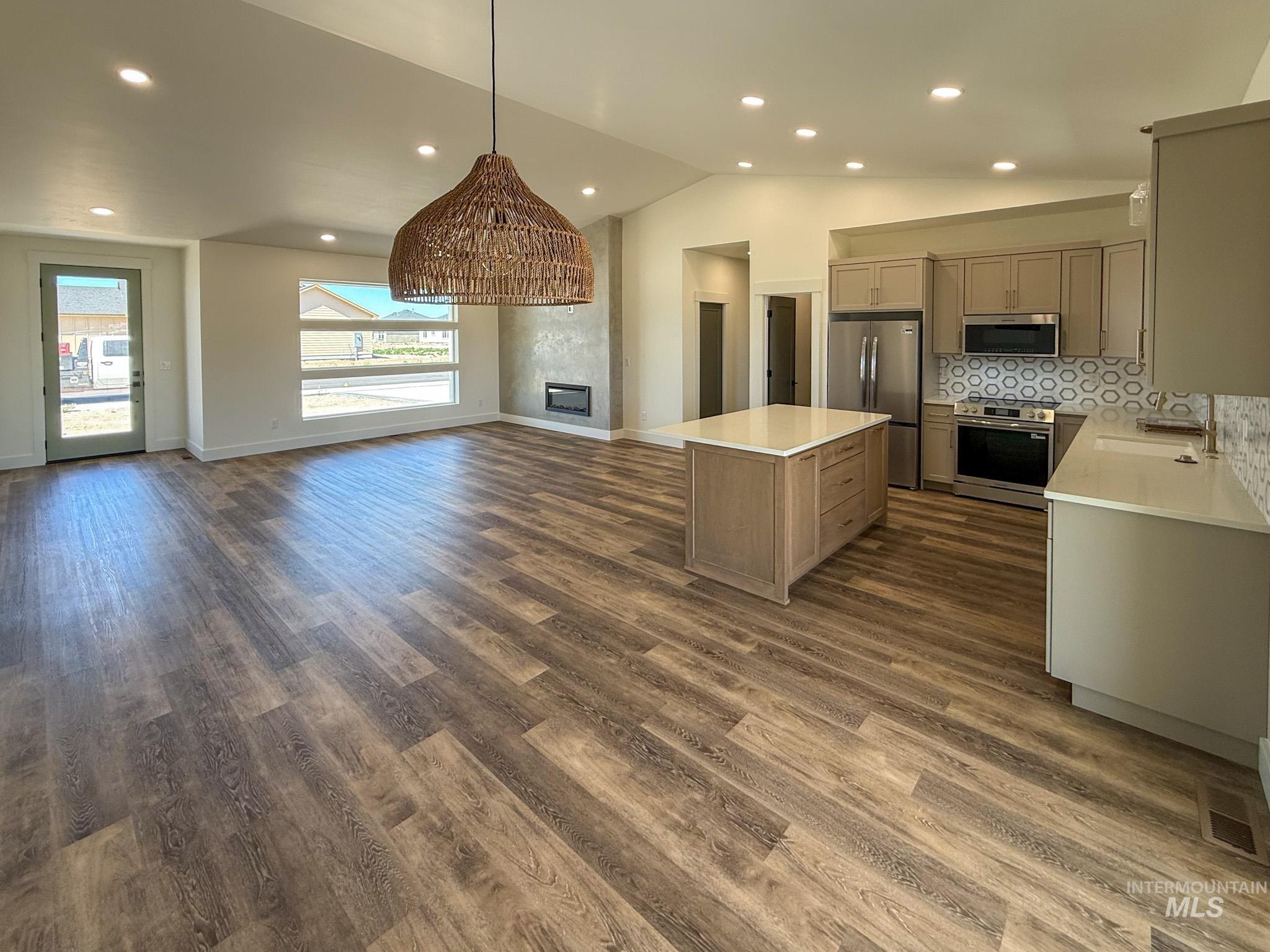 1108 Sage, Rupert, Idaho 83350, 4 Bedrooms, 2.5 Bathrooms, Residential For Sale, Price $439,000, 98986614