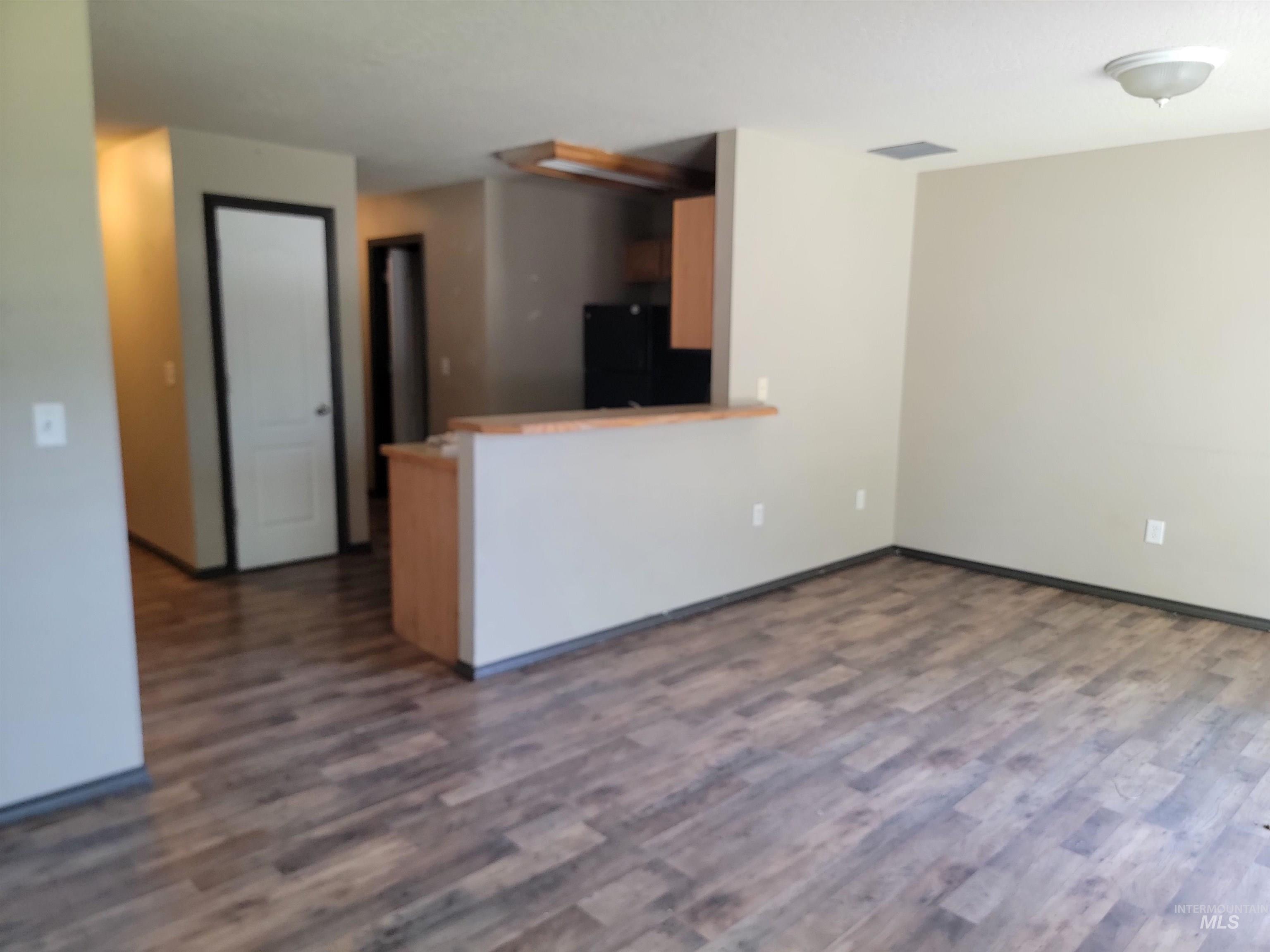 217 & 219 20Th Ave N, Nampa, Idaho 83687-4455, 3 Bedrooms, 1.5 Bathrooms, Residential Income For Sale, Price $649,000,MLS 98986615