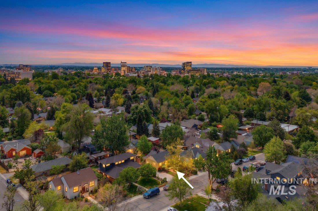 405 W Ada St, Boise, Idaho 83702, 3 Bedrooms, 2 Bathrooms, Residential Income For Sale, Price $924,000,MLS 98986617