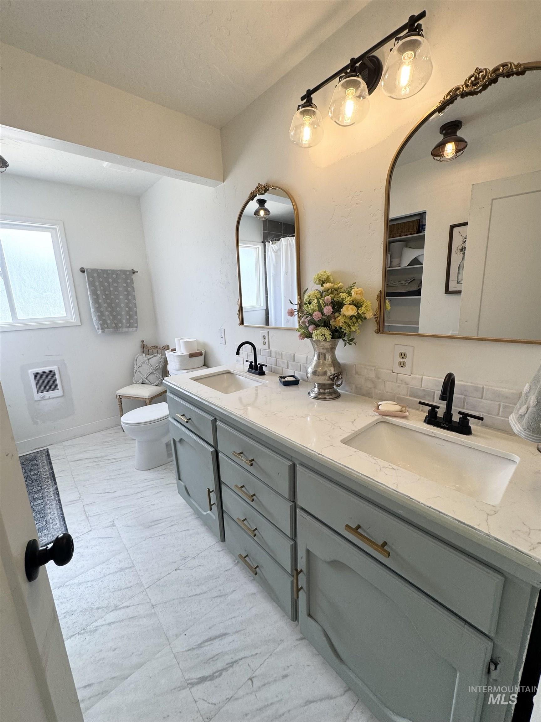 10590 Duck Lane, Nampa, Idaho 83686, 4 Bedrooms, 2 Bathrooms, Residential For Sale, Price $2,800,000, 98986619