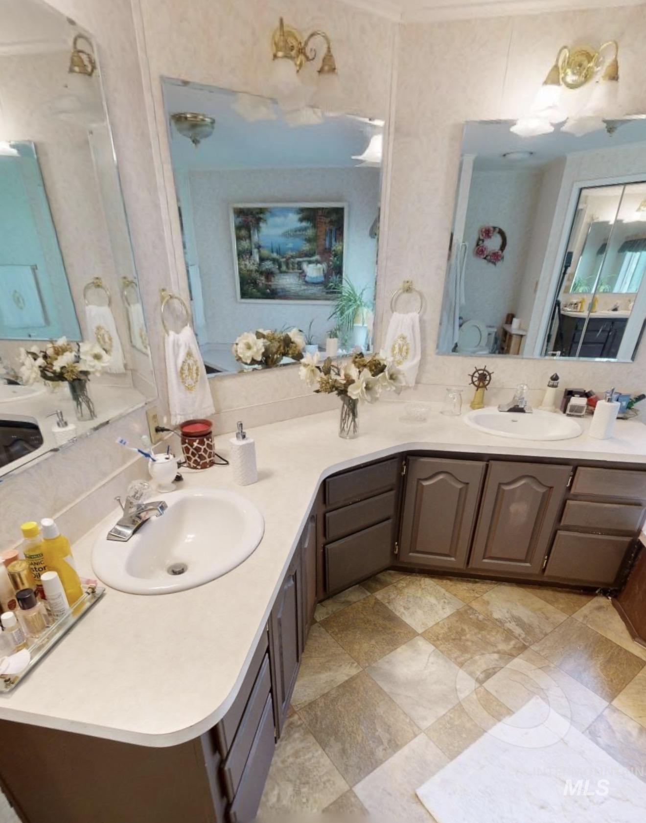 12411 Lake Shore Drive, Nampa, Idaho 83686, 3 Bedrooms, 2 Bathrooms, Residential For Sale, Price $2,800,000,MLS 98986620