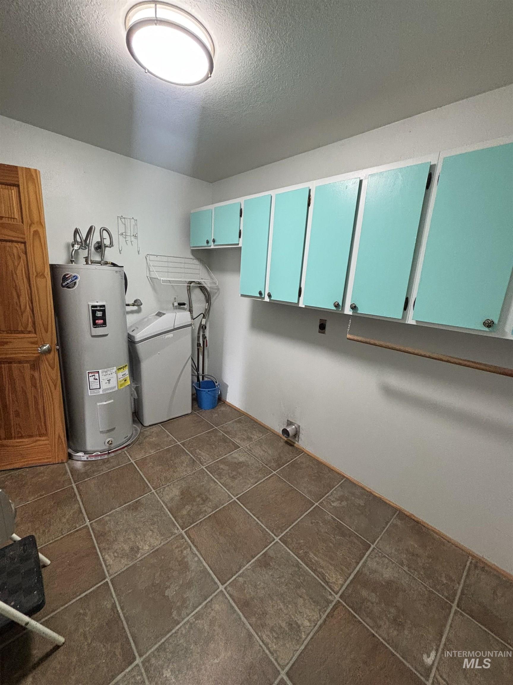 526 E 16th Ave., Jerome, Idaho 83338, 2 Bedrooms, 2 Bathrooms, Residential For Sale, Price $283,750, 98986622