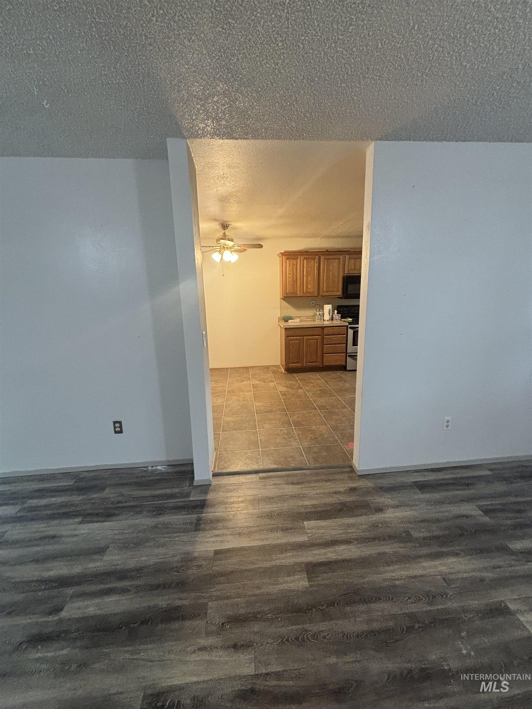 526 E 16th Ave., Jerome, Idaho 83338, 2 Bedrooms, 2 Bathrooms, Residential For Sale, Price $283,750, 98986622