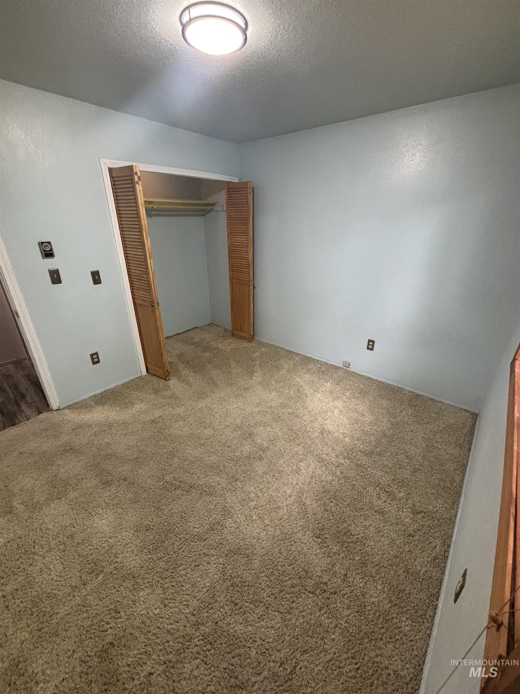 526 E 16th Ave., Jerome, Idaho 83338, 2 Bedrooms, 2 Bathrooms, Residential For Sale, Price $283,750, 98986622