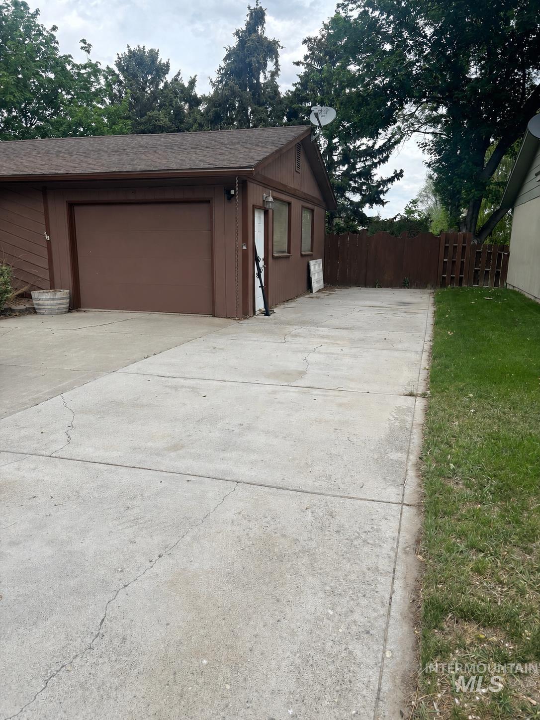 526 E 16th Ave., Jerome, Idaho 83338, 2 Bedrooms, 2 Bathrooms, Residential For Sale, Price $283,750, 98986622