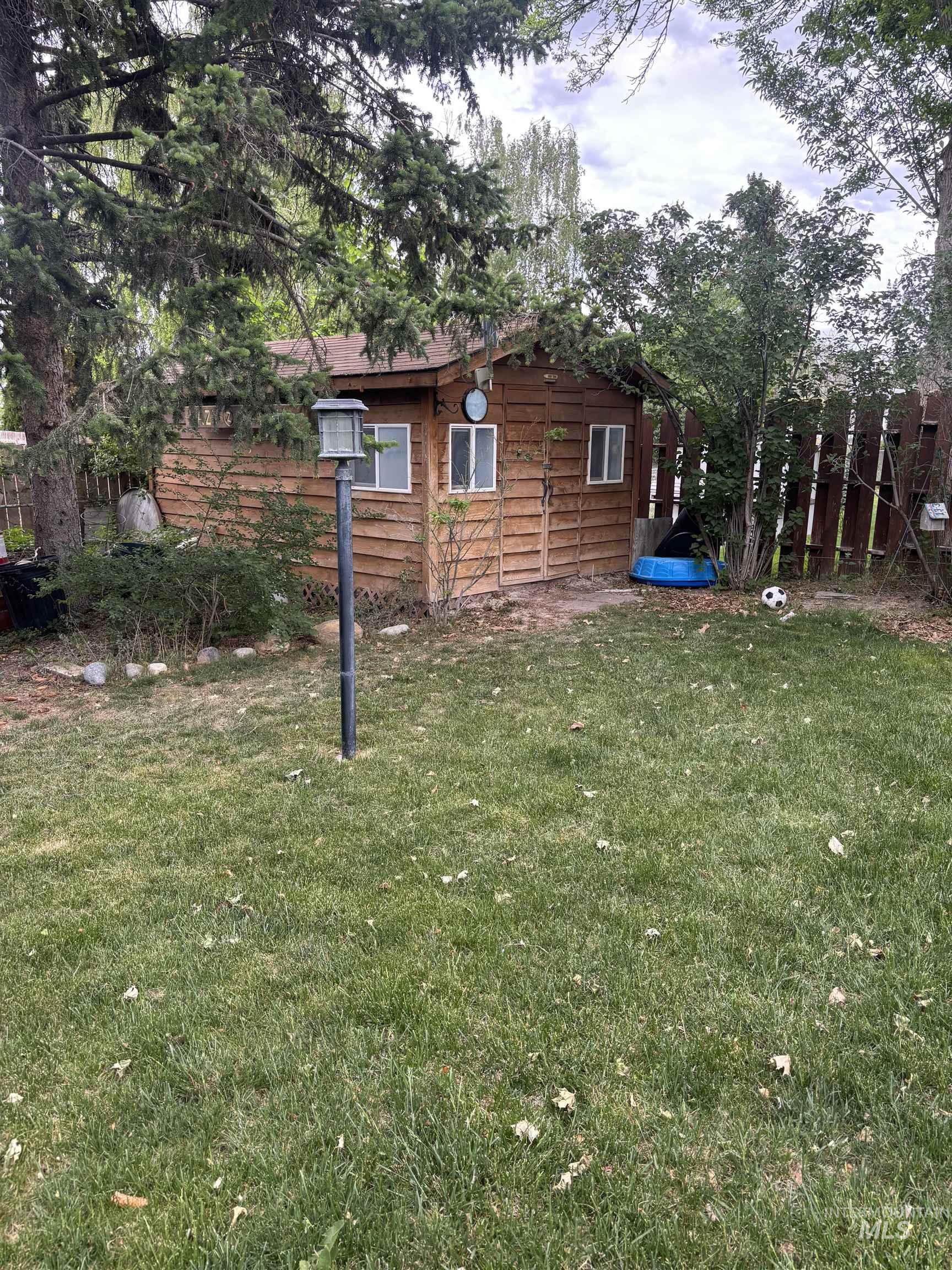526 E 16th Ave., Jerome, Idaho 83338, 2 Bedrooms, 2 Bathrooms, Residential For Sale, Price $283,750, 98986622