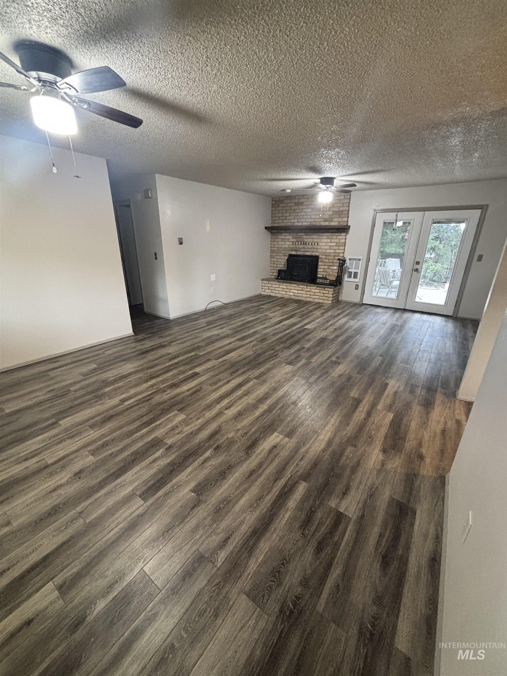 526 E 16th Ave., Jerome, Idaho 83338, 2 Bedrooms, 2 Bathrooms, Residential For Sale, Price $283,750, 98986622