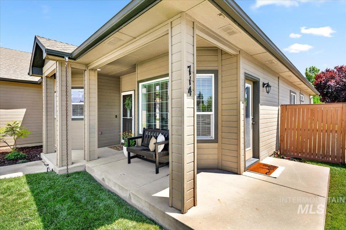 714 W Calderwood St, Meridian, Idaho 83642, 4 Bedrooms, 2.5 Bathrooms, Residential For Sale, Price $499,900, 98986623