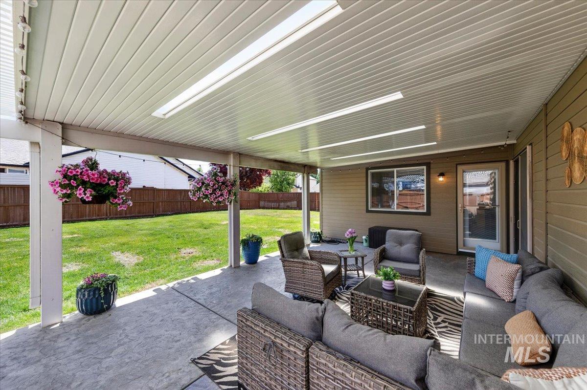 714 W Calderwood St, Meridian, Idaho 83642, 4 Bedrooms, 2.5 Bathrooms, Residential For Sale, Price $499,900, 98986623