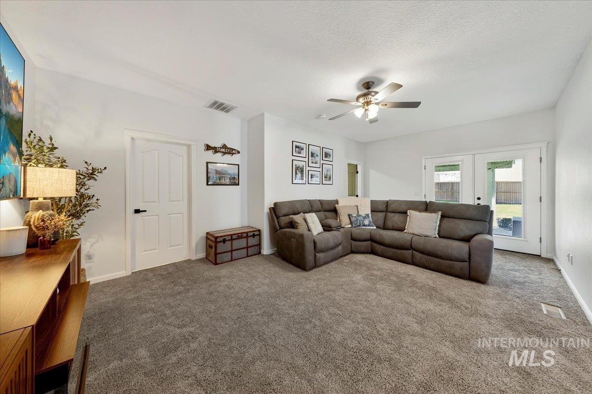 714 W Calderwood St, Meridian, Idaho 83642, 4 Bedrooms, 2.5 Bathrooms, Residential For Sale, Price $499,900, 98986623