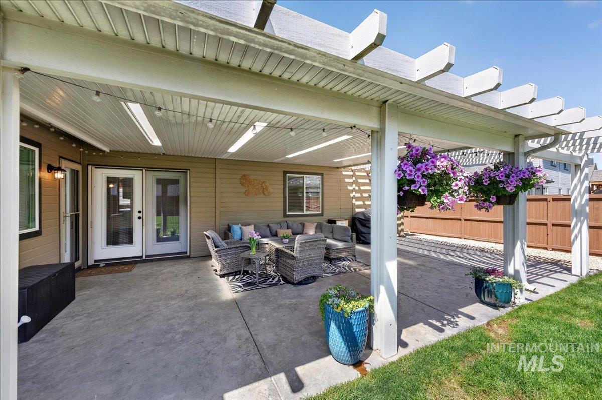 714 W Calderwood St, Meridian, Idaho 83642, 4 Bedrooms, 2.5 Bathrooms, Residential For Sale, Price $499,900, 98986623