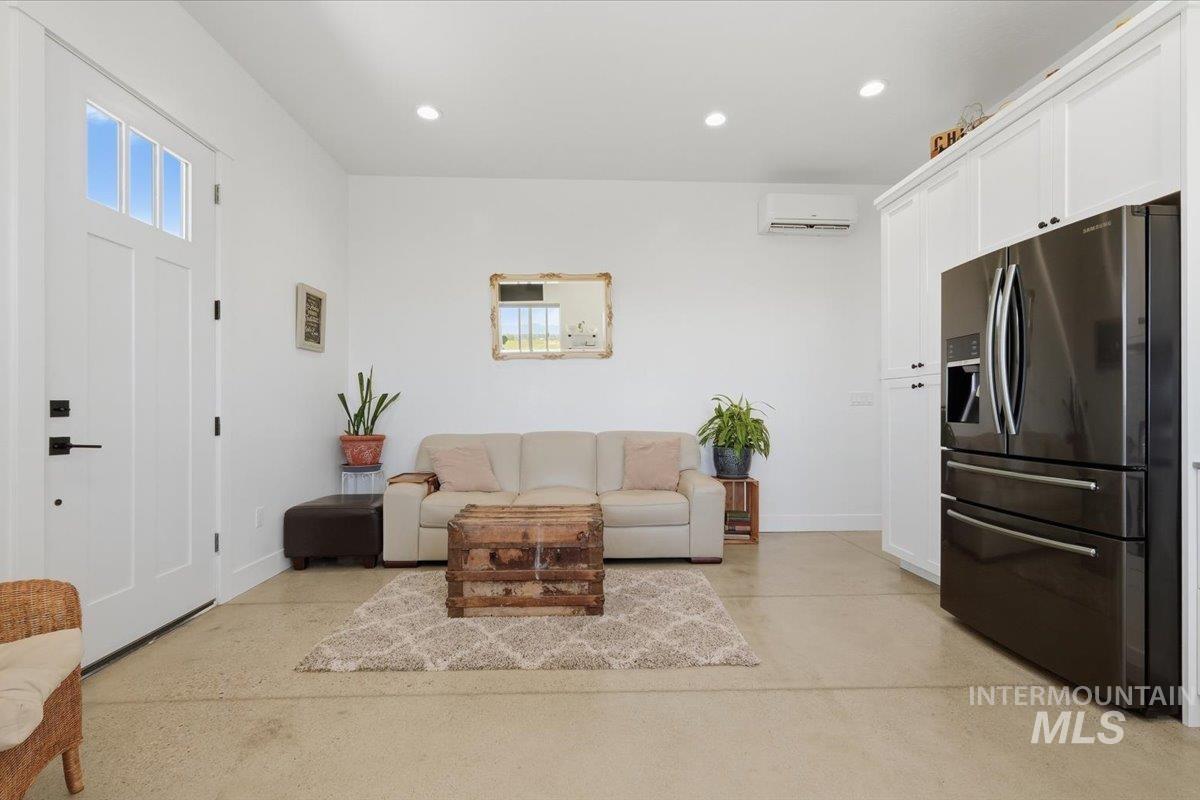 13906 Winding Willow Dr, Caldwell, Idaho 83607, 1 Bedroom, 1 Bathroom, Residential For Sale, Price $595,900, 98986624