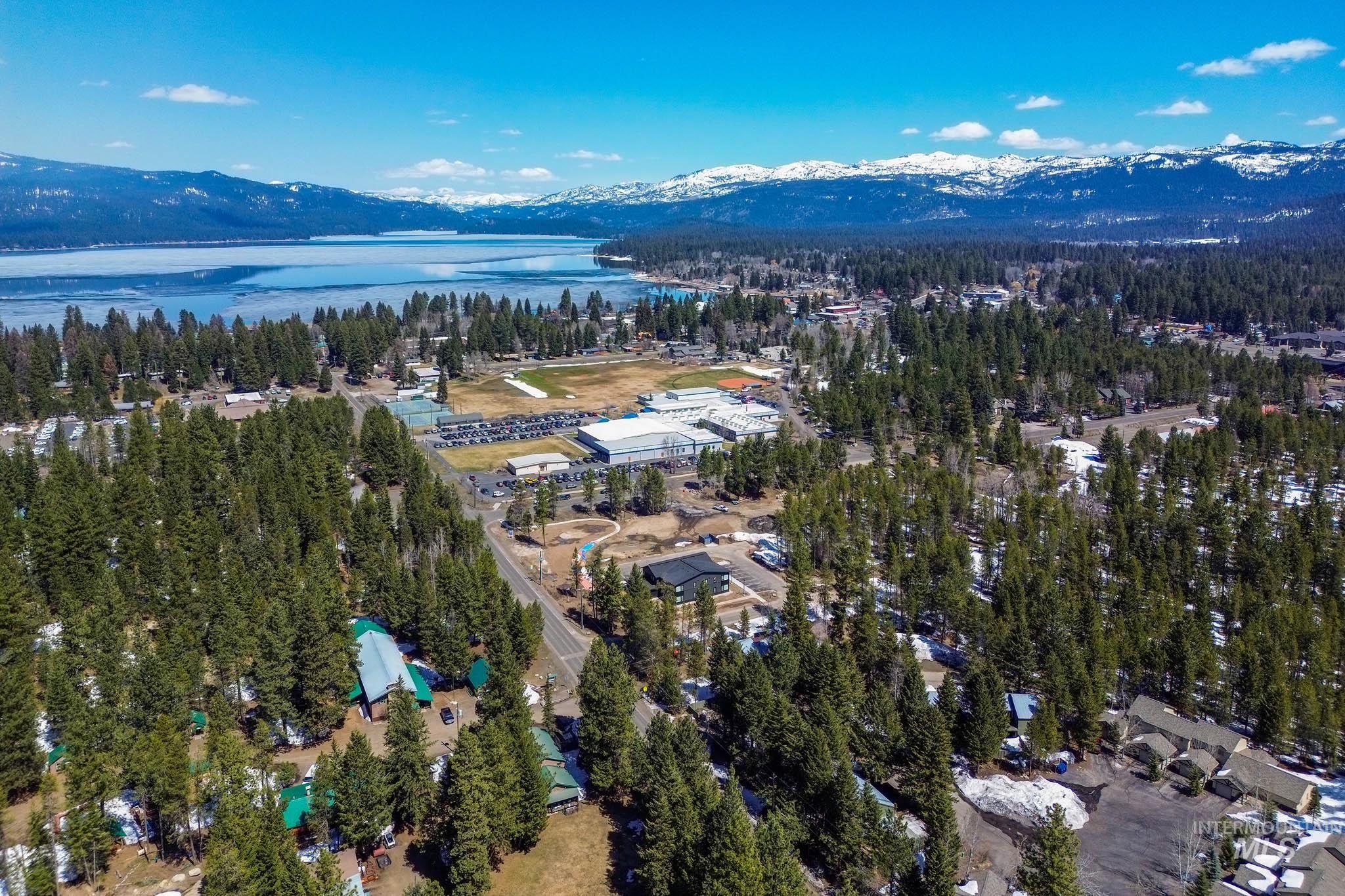 301 N Mission Street, McCall, Idaho 83638, 2 Bedrooms, 1.5 Bathrooms, Residential For Sale, Price $429,000, 98986625