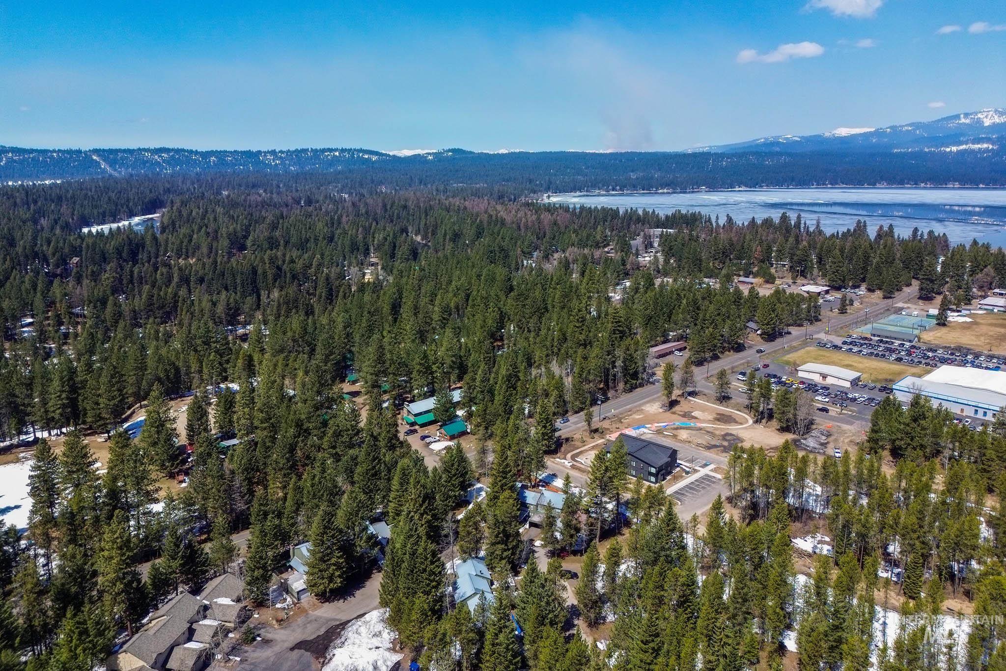 301 N Mission Street, McCall, Idaho 83638, 2 Bedrooms, 1.5 Bathrooms, Residential For Sale, Price $429,000, 98986625