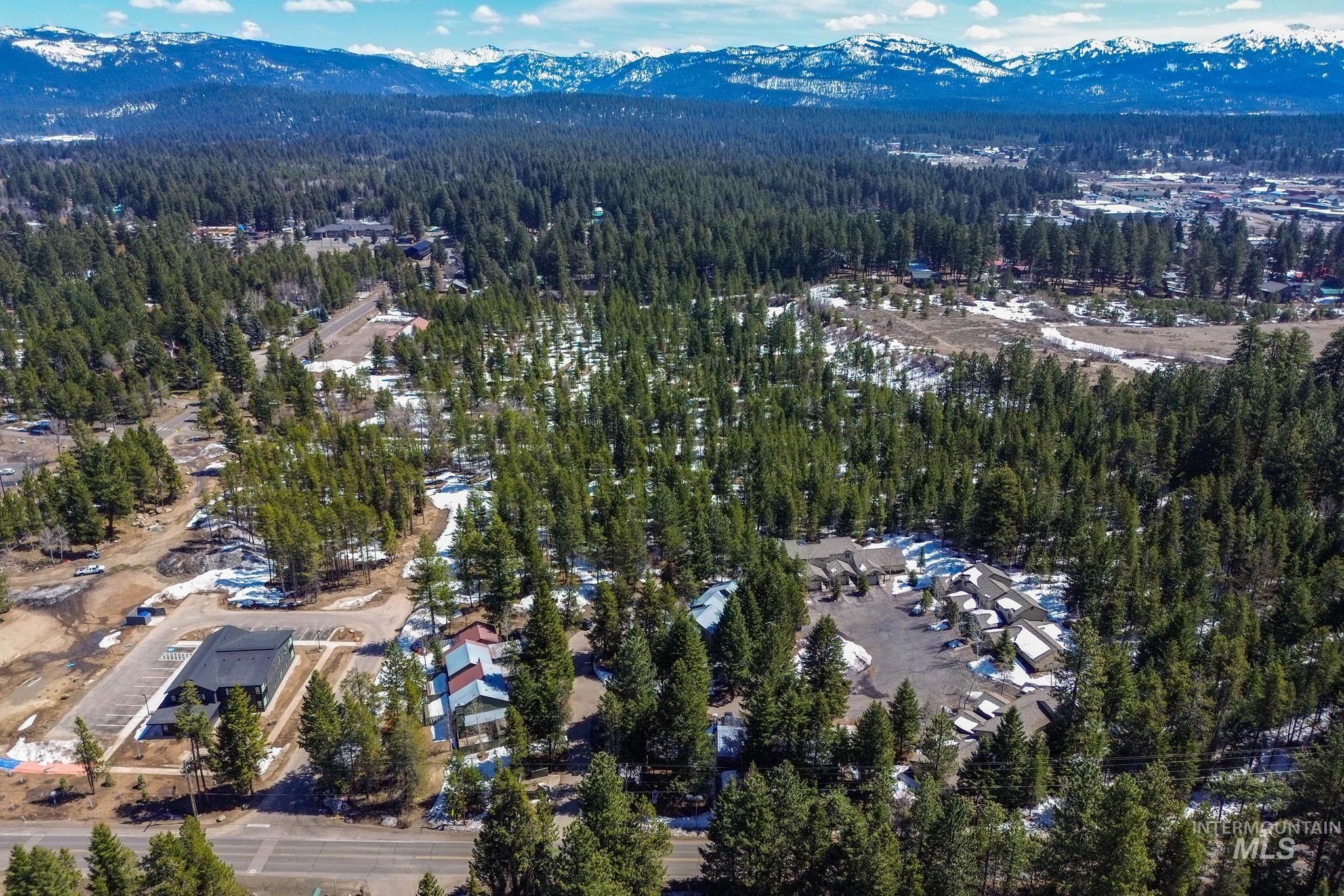 301 N Mission Street, McCall, Idaho 83638, 2 Bedrooms, 1.5 Bathrooms, Residential For Sale, Price $429,000, 98986625