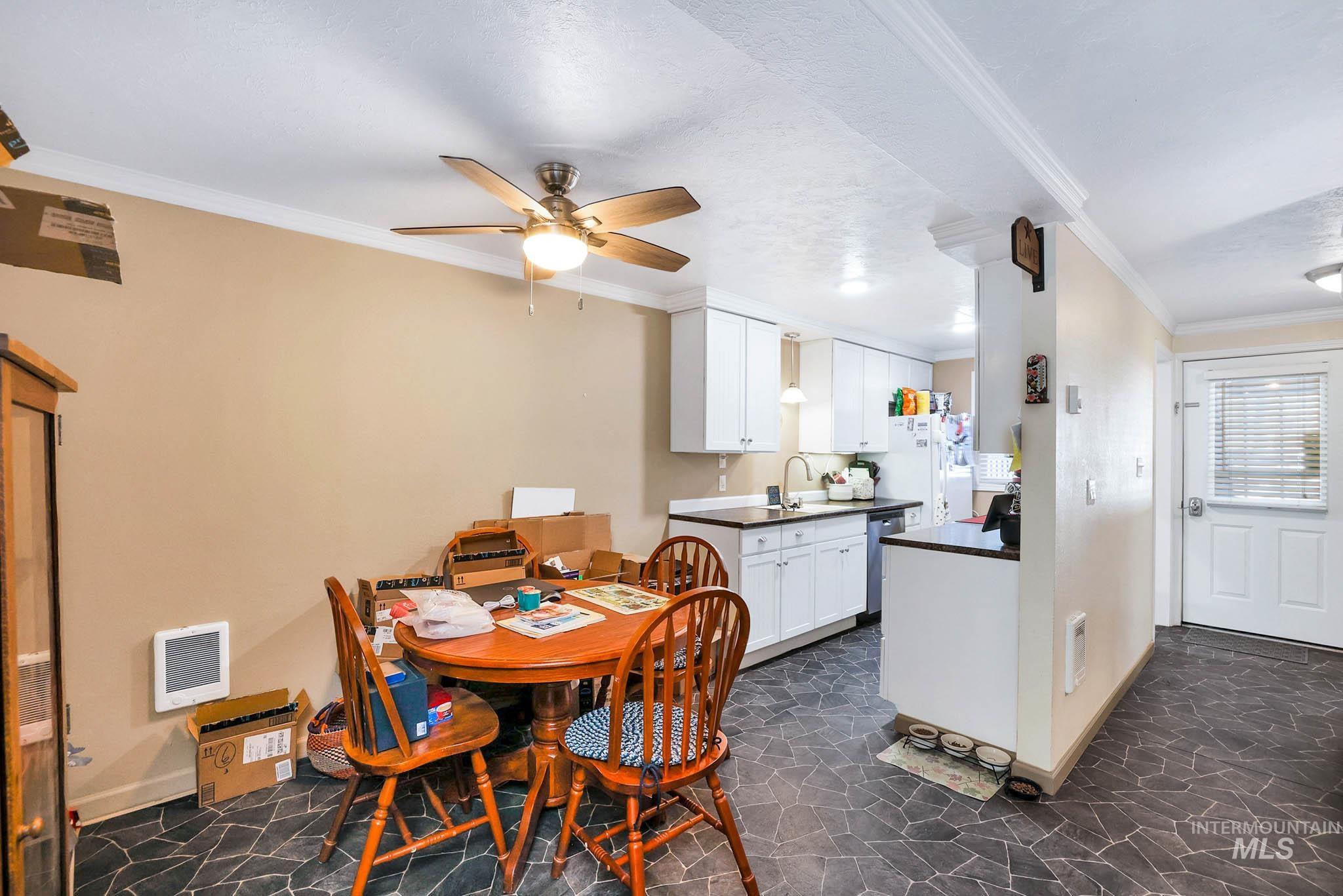301 N Mission Street, McCall, Idaho 83638, 2 Bedrooms, 1.5 Bathrooms, Residential For Sale, Price $429,000, 98986625