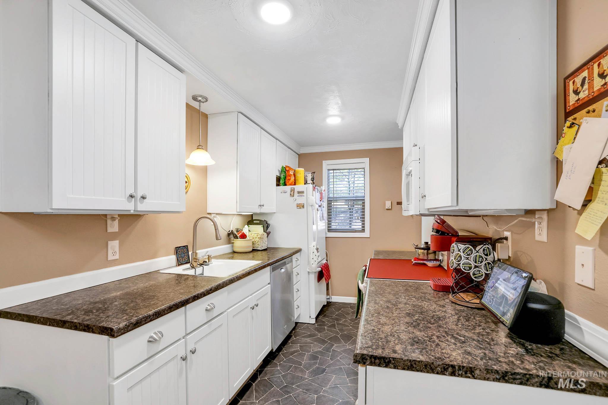 301 N Mission Street, McCall, Idaho 83638, 2 Bedrooms, 1.5 Bathrooms, Residential For Sale, Price $429,000, 98986625