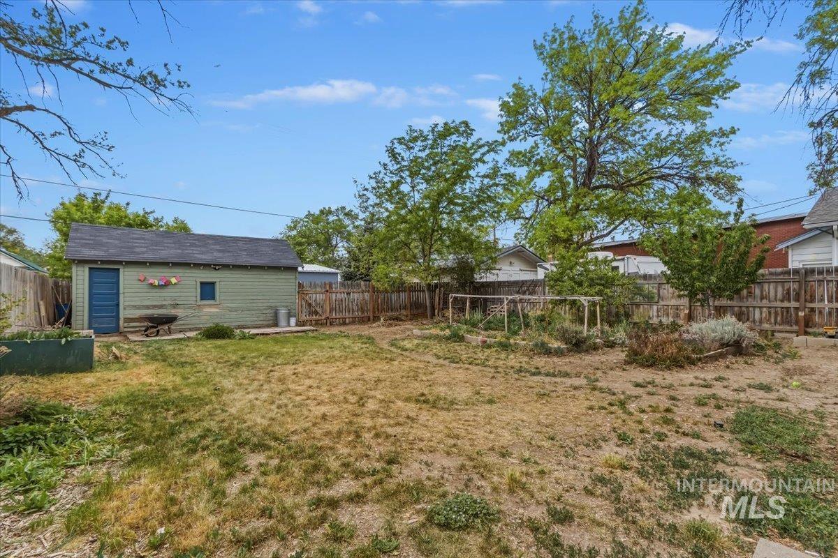 236 7th Ave E, Twin Falls, Idaho 83301, 3 Bedrooms, 1 Bathroom, Residential For Sale, Price $239,999, 98986628