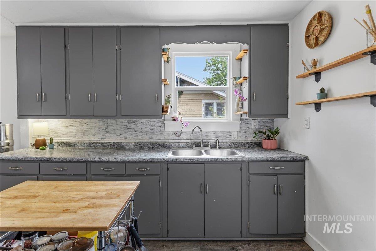 236 7th Ave E, Twin Falls, Idaho 83301, 3 Bedrooms, 1 Bathroom, Residential For Sale, Price $239,999, 98986628