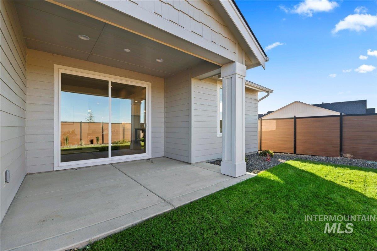 8270 W Gallup St, Meridian, Idaho 83646, 3 Bedrooms, 3 Bathrooms, Residential For Sale, Price $634,900, 98986629