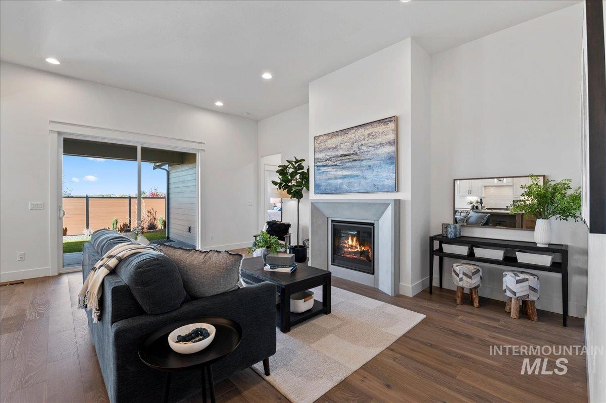 8270 W Gallup St, Meridian, Idaho 83646, 3 Bedrooms, 3 Bathrooms, Residential For Sale, Price $634,900, 98986629