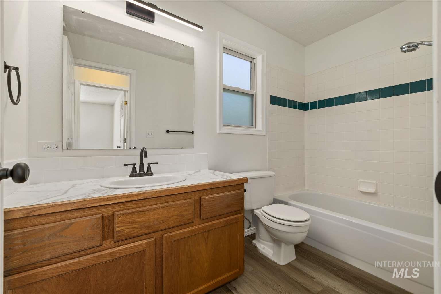 10304 W Silver City St, Boise, Idaho 83704, 3 Bedrooms, 2 Bathrooms, Residential For Sale, Price $437,900, 98986632