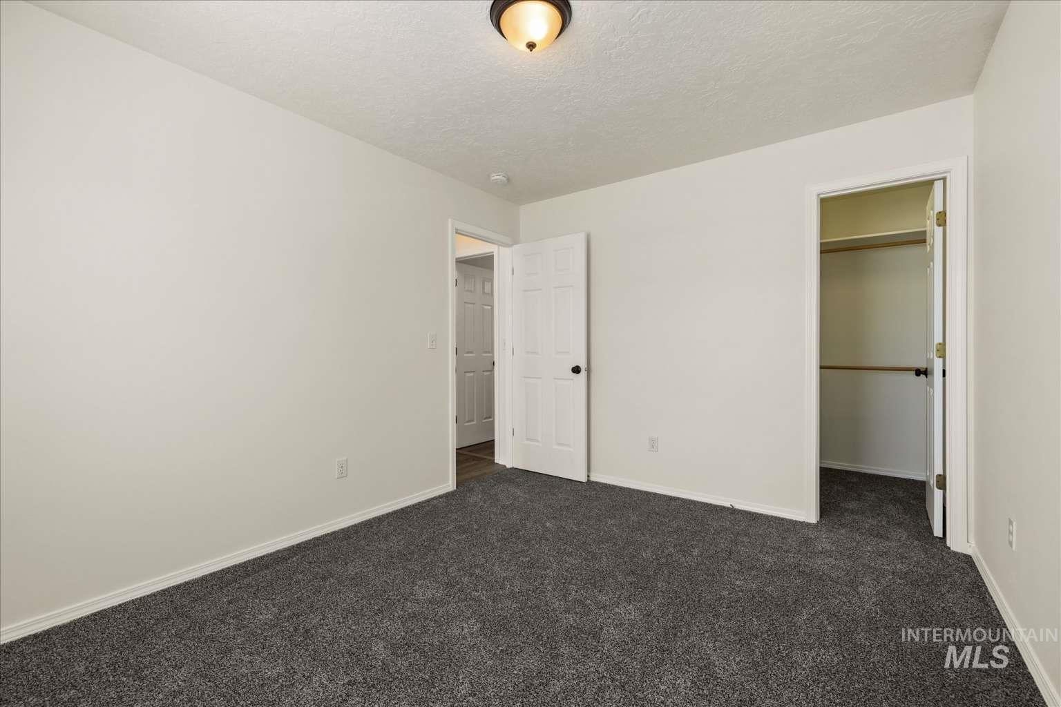 10304 W Silver City St, Boise, Idaho 83704, 3 Bedrooms, 2 Bathrooms, Residential For Sale, Price $437,900, 98986632